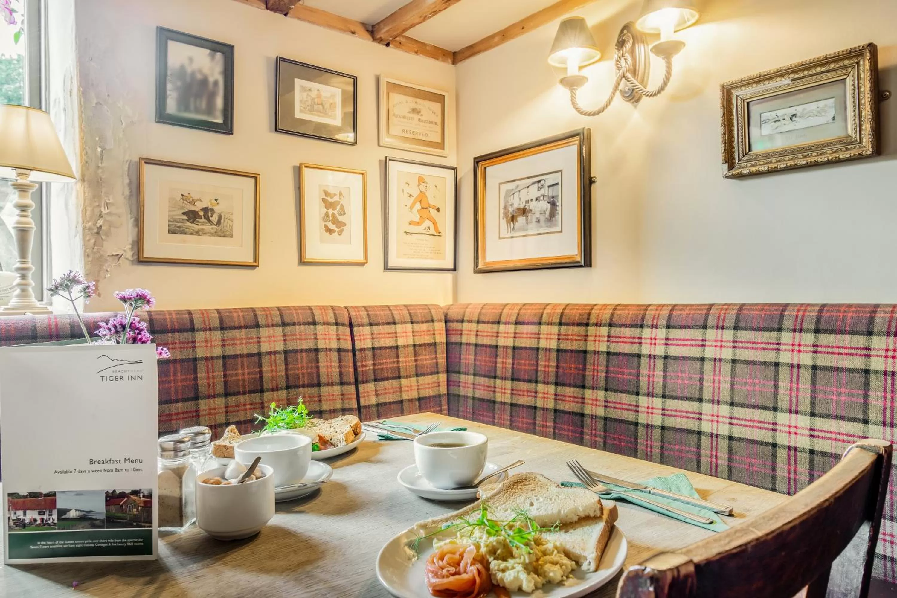 Breakfast in Tiger Inn _ Minnie