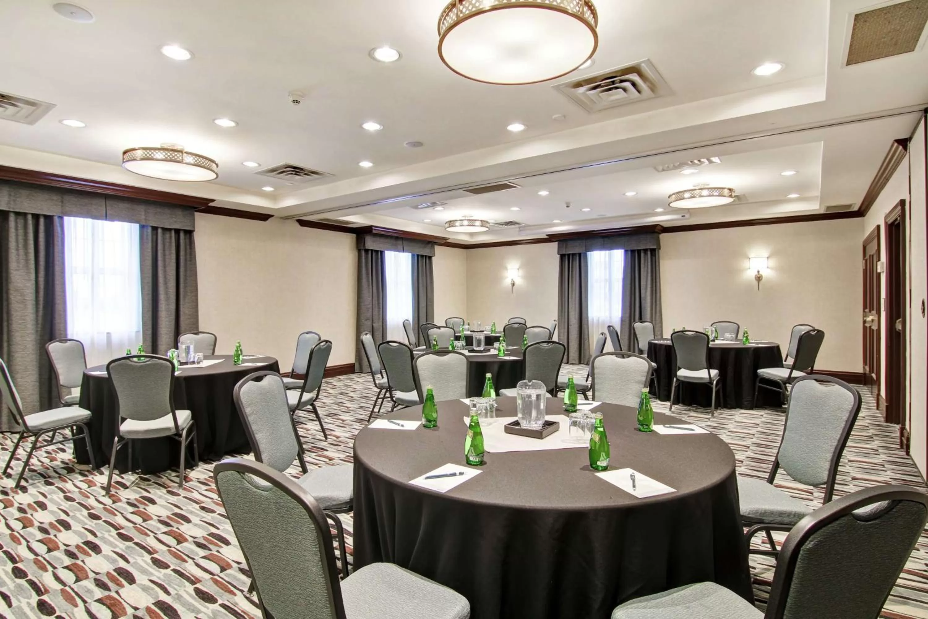 Meeting/conference room in Homewood Suites by Hilton Toronto Oakville