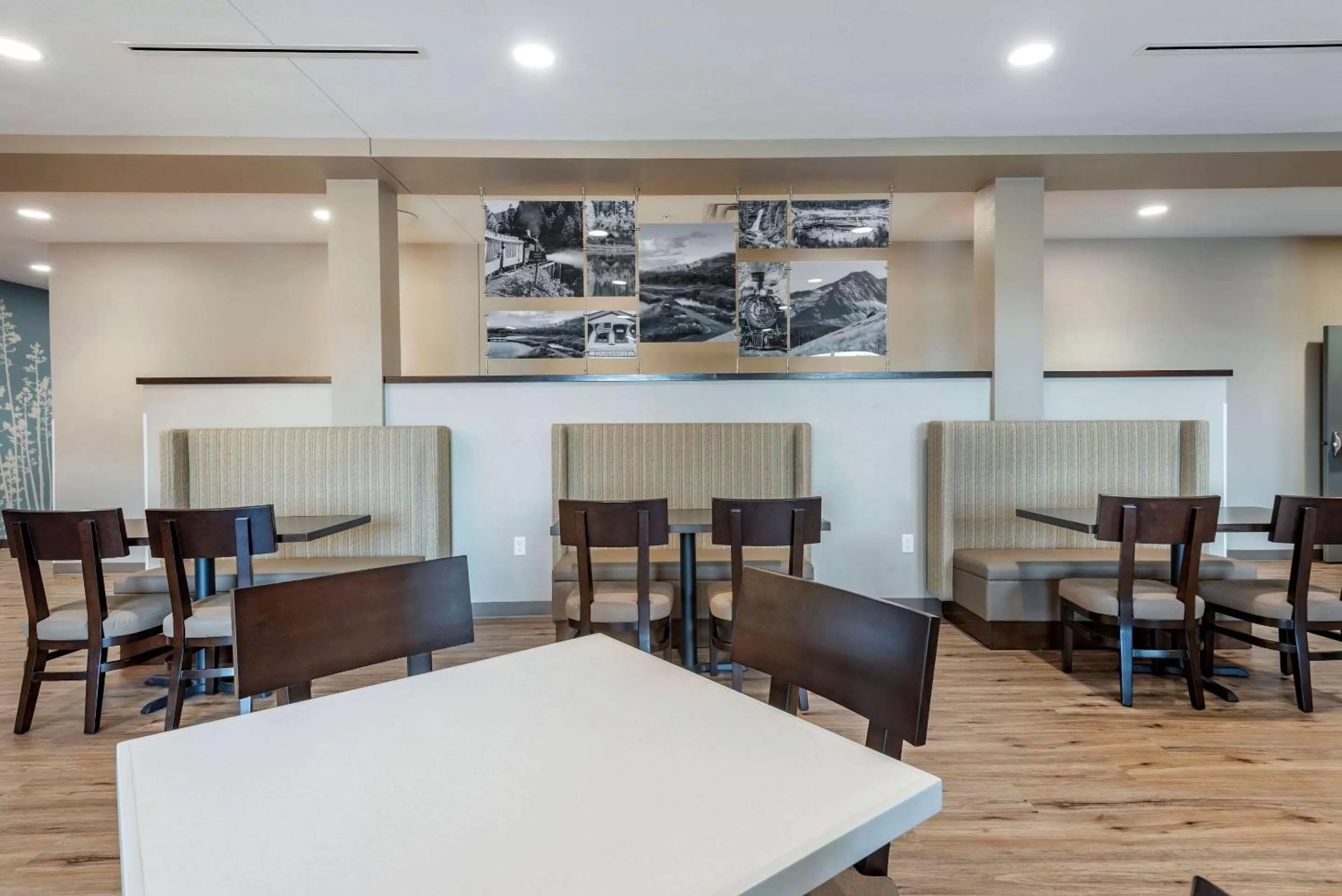 Restaurant/places to eat in Sleep Inn Durango