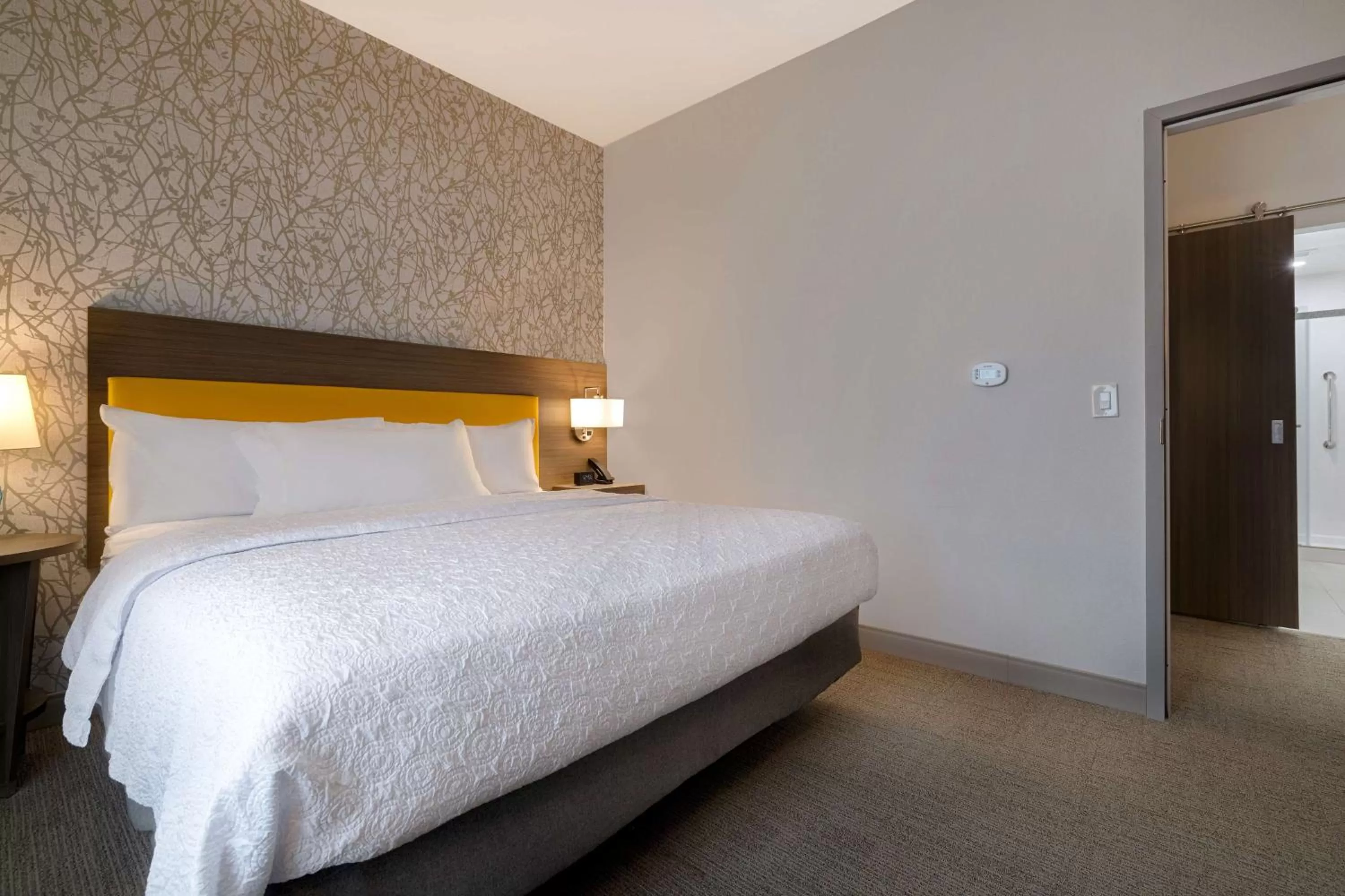 Bed in Home2 Suites By Hilton Redding