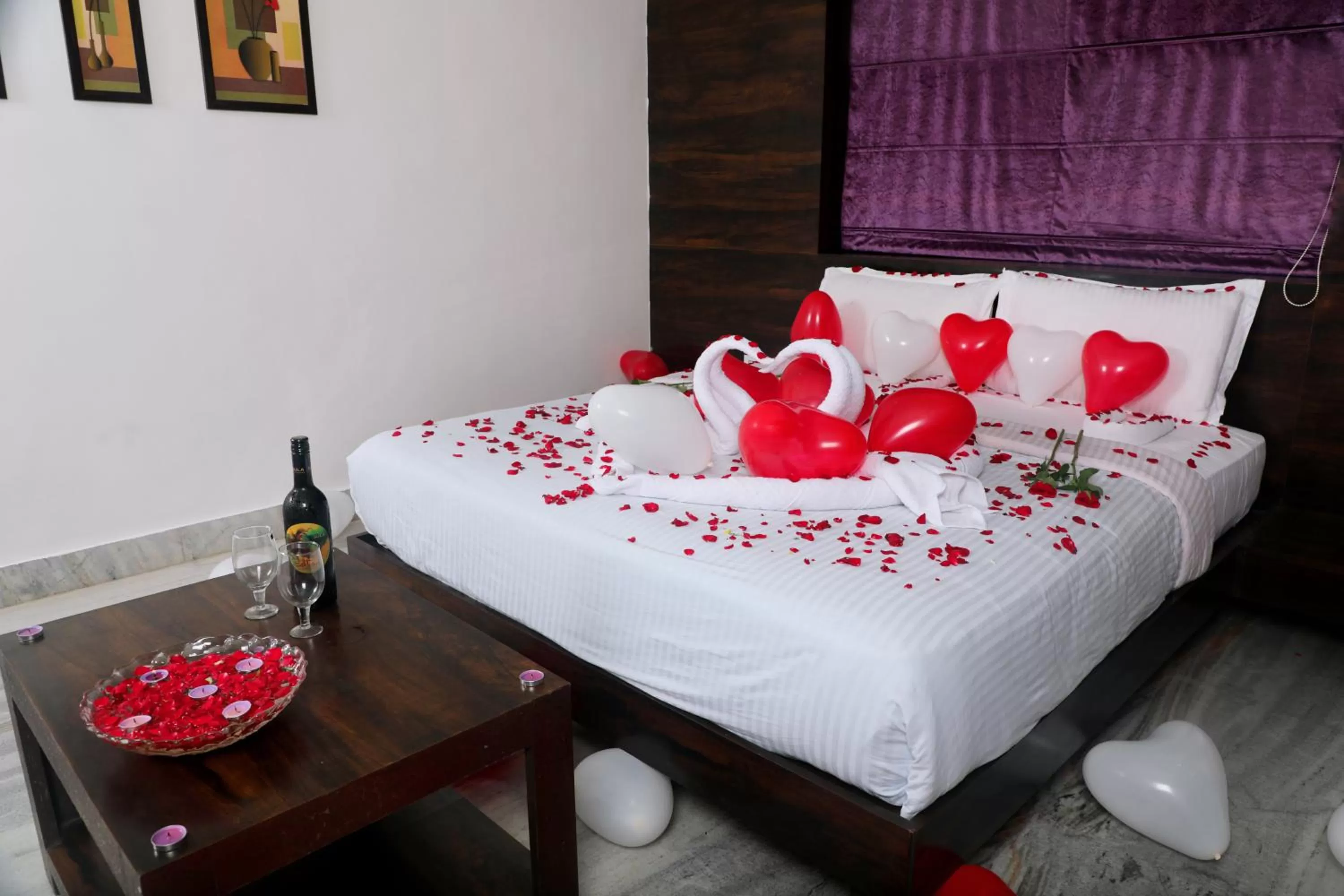 Photo of the whole room, Bed in Hotel Planet Four