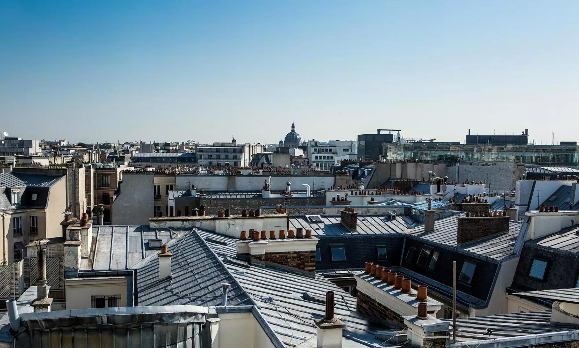 Neighbourhood in Hôtel du Rond-point des Champs-Élysées - Esprit de France
