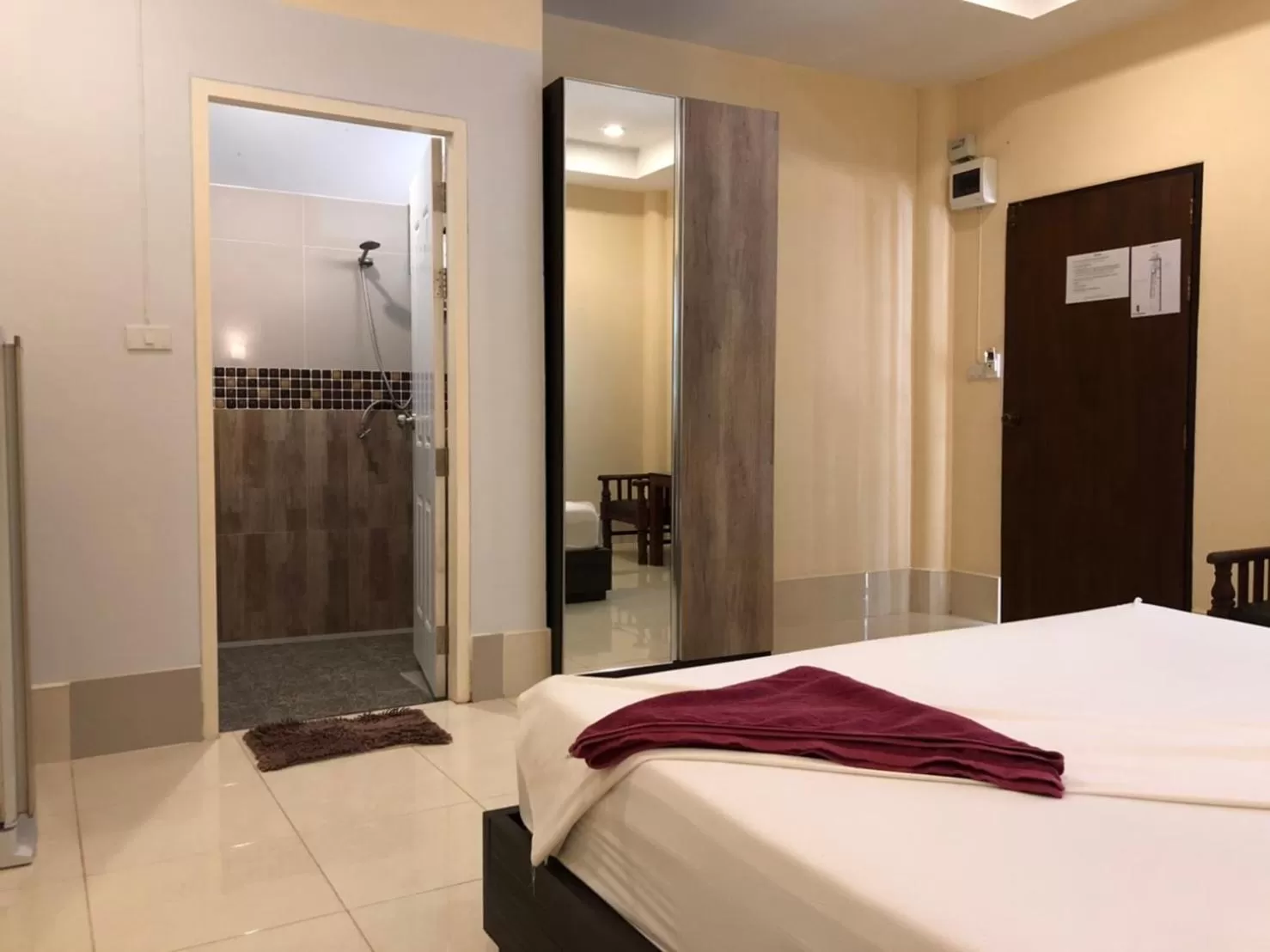 Bed in Ao Thong beach Bungalows