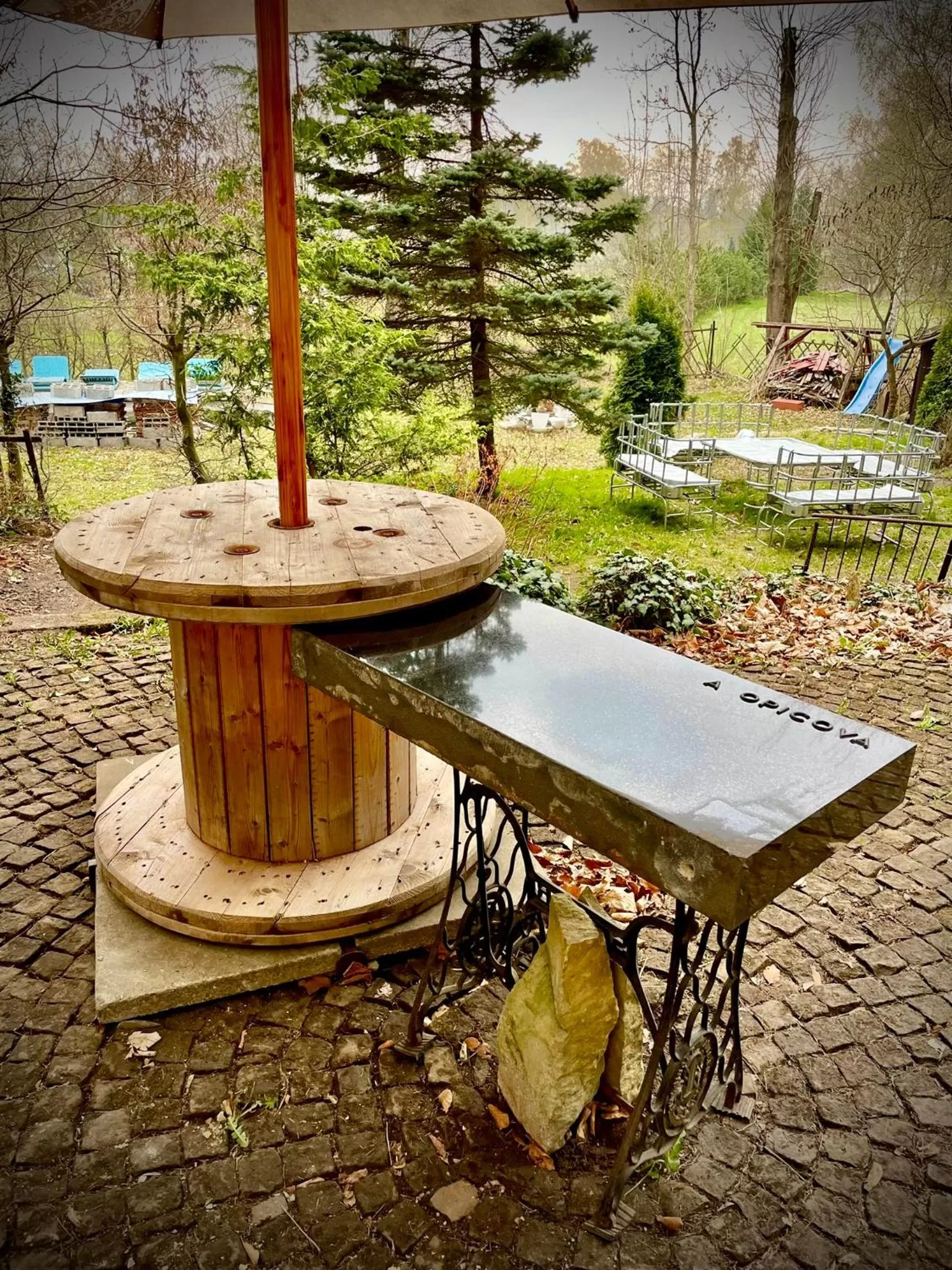 HARABURDI® Recyclart Hotel