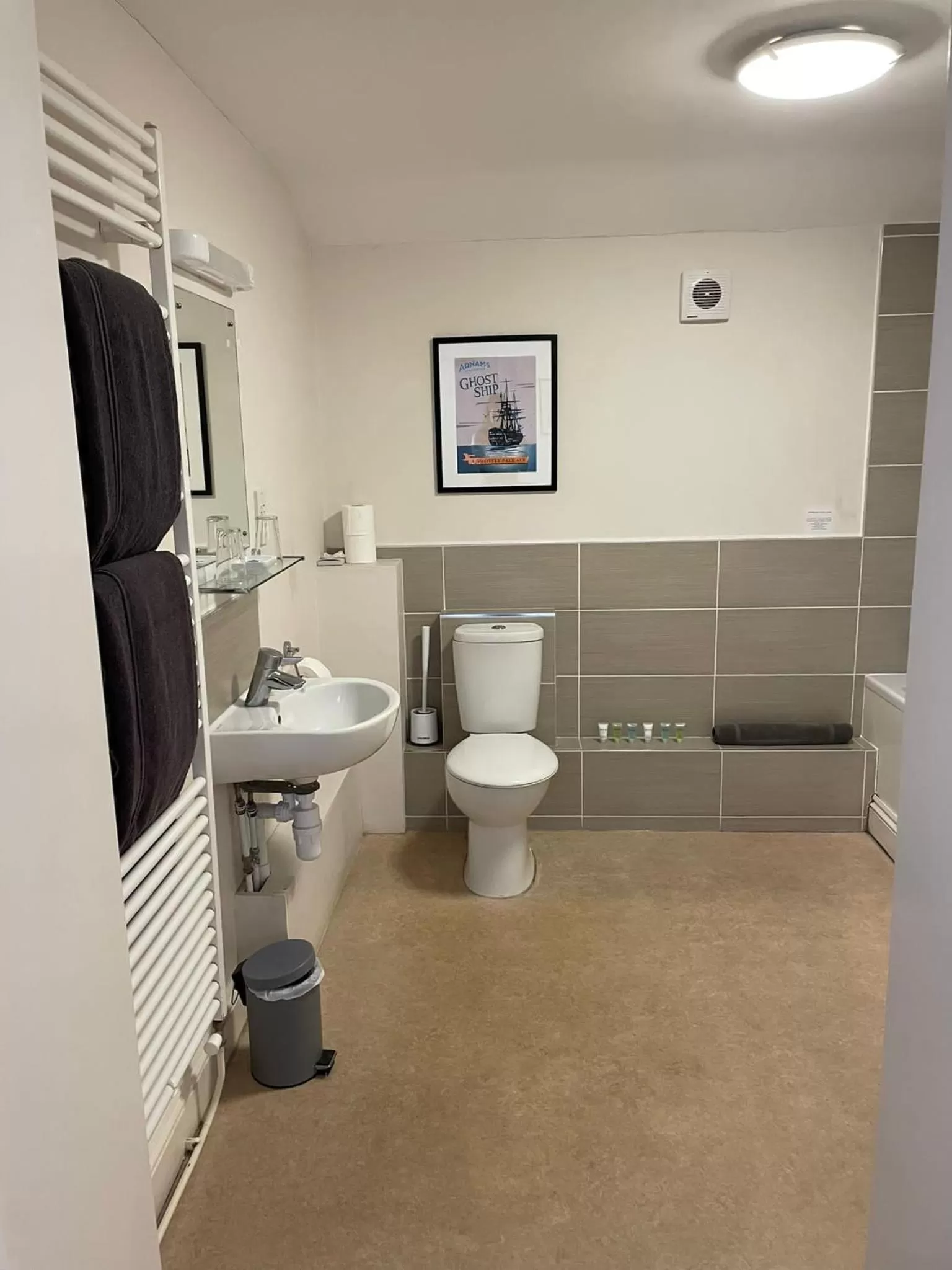 Bathroom in The Cherry Tree