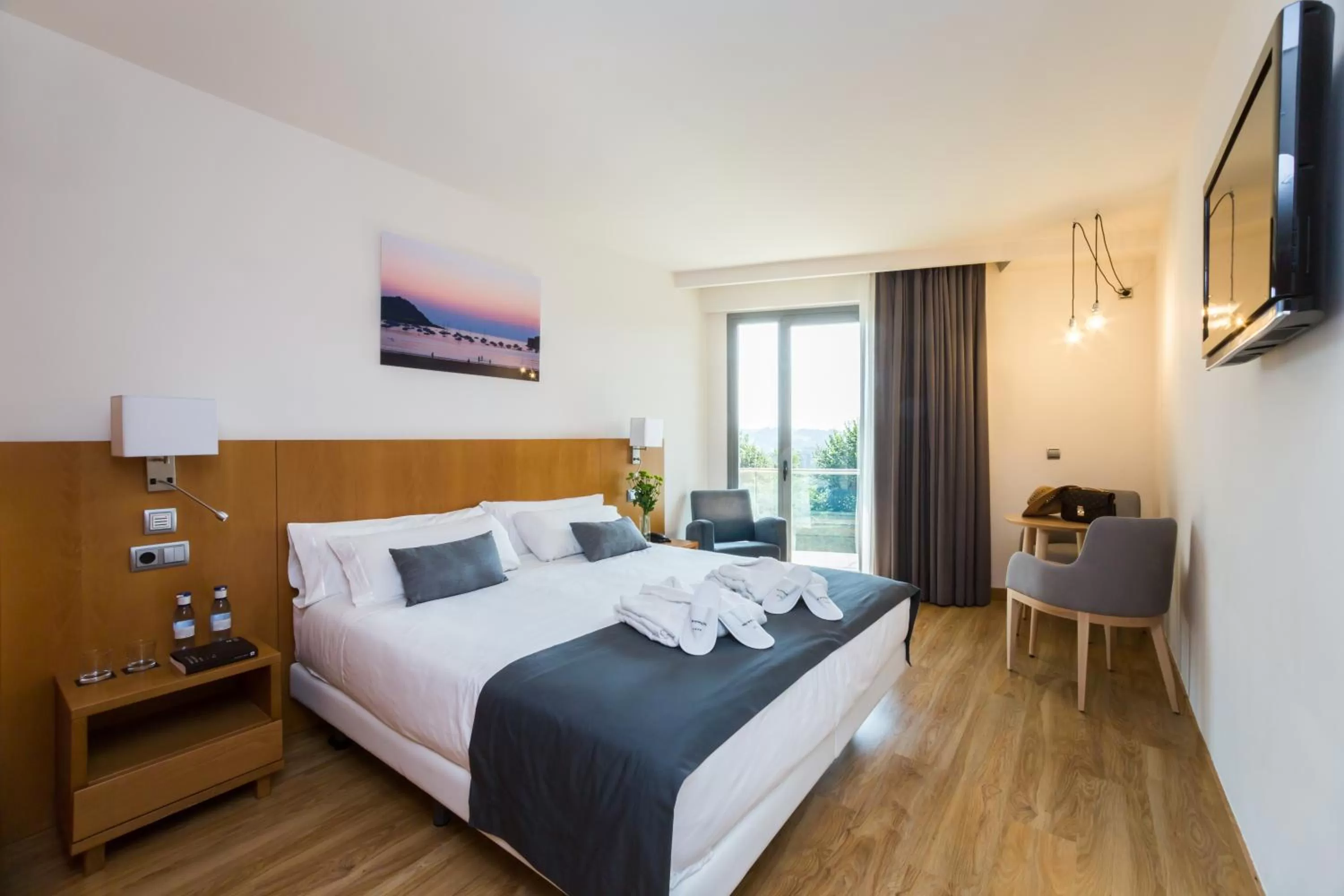 Bedroom, Bed in Hotel Palacio de Aiete