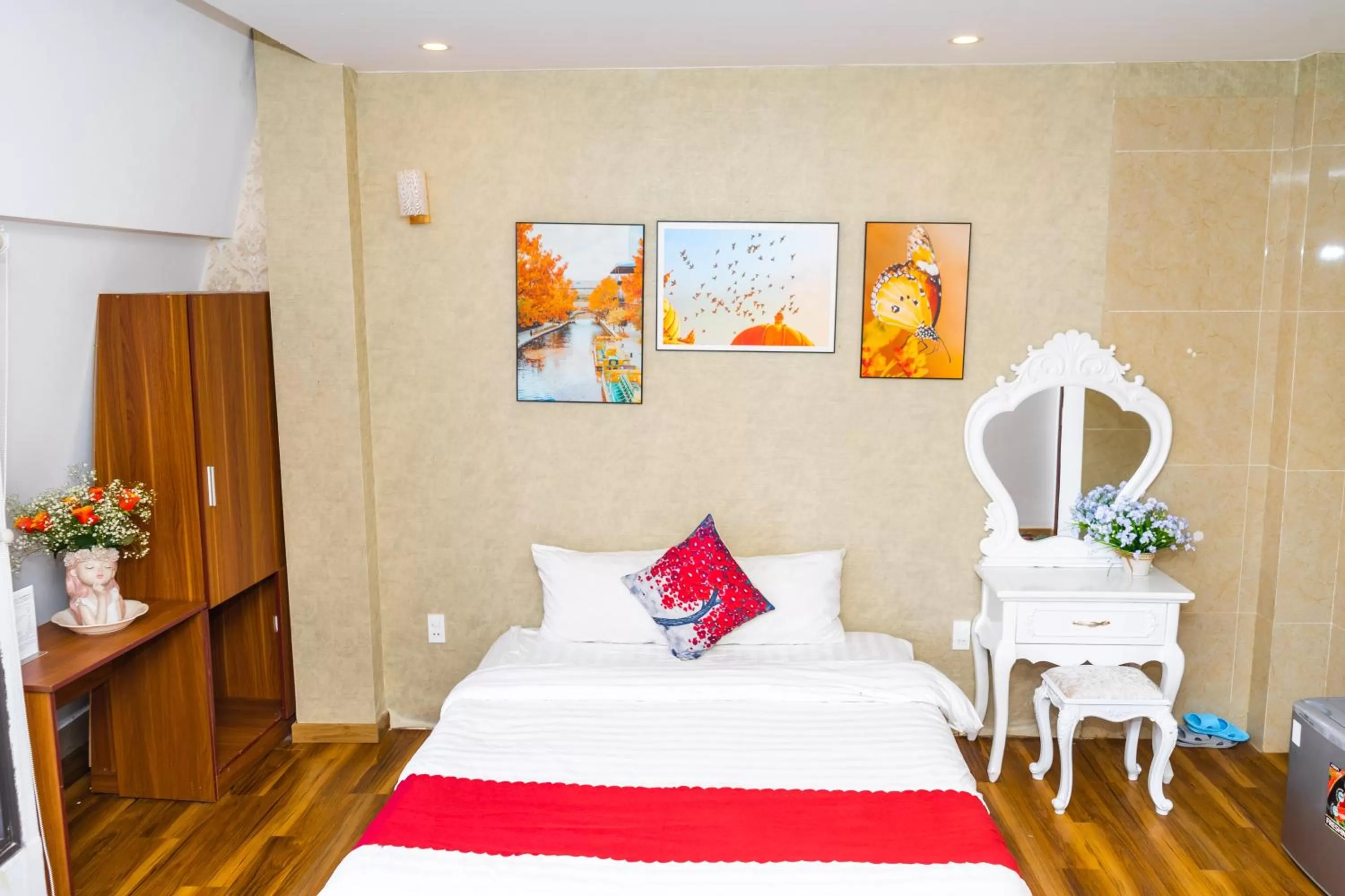 Photo of the whole room, Bed in Ngàn Phố Studio & Love Hotel