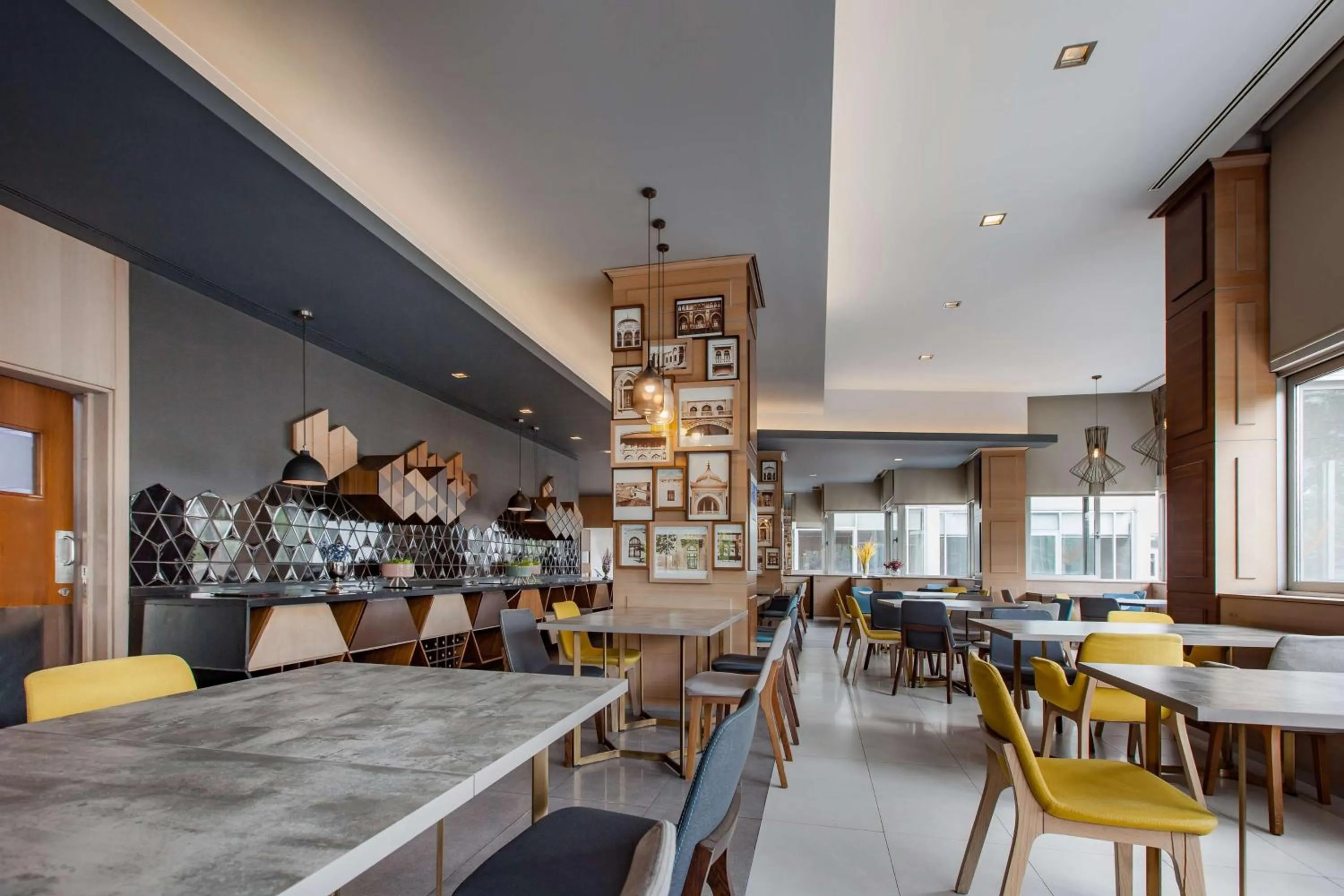 Restaurant/places to eat in Radisson Blu Ankara