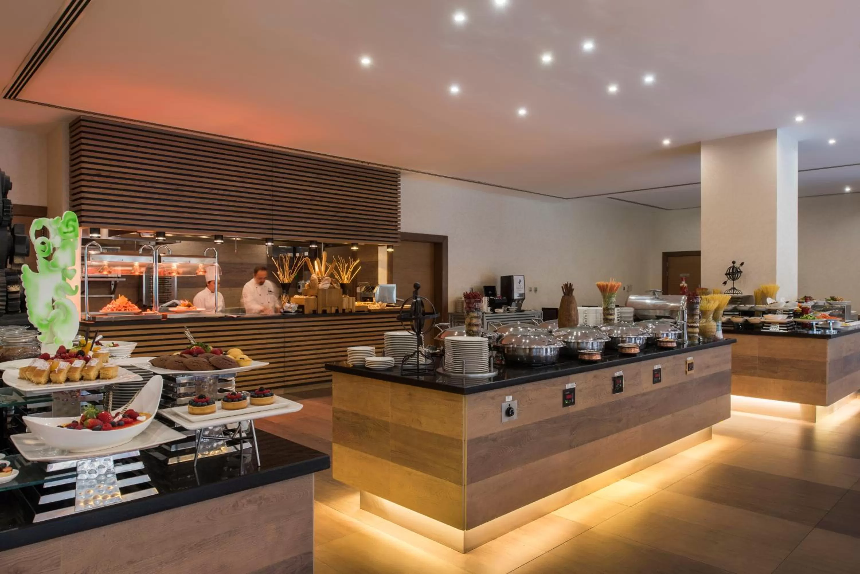 Restaurant/places to eat in Concorde Hotel Doha