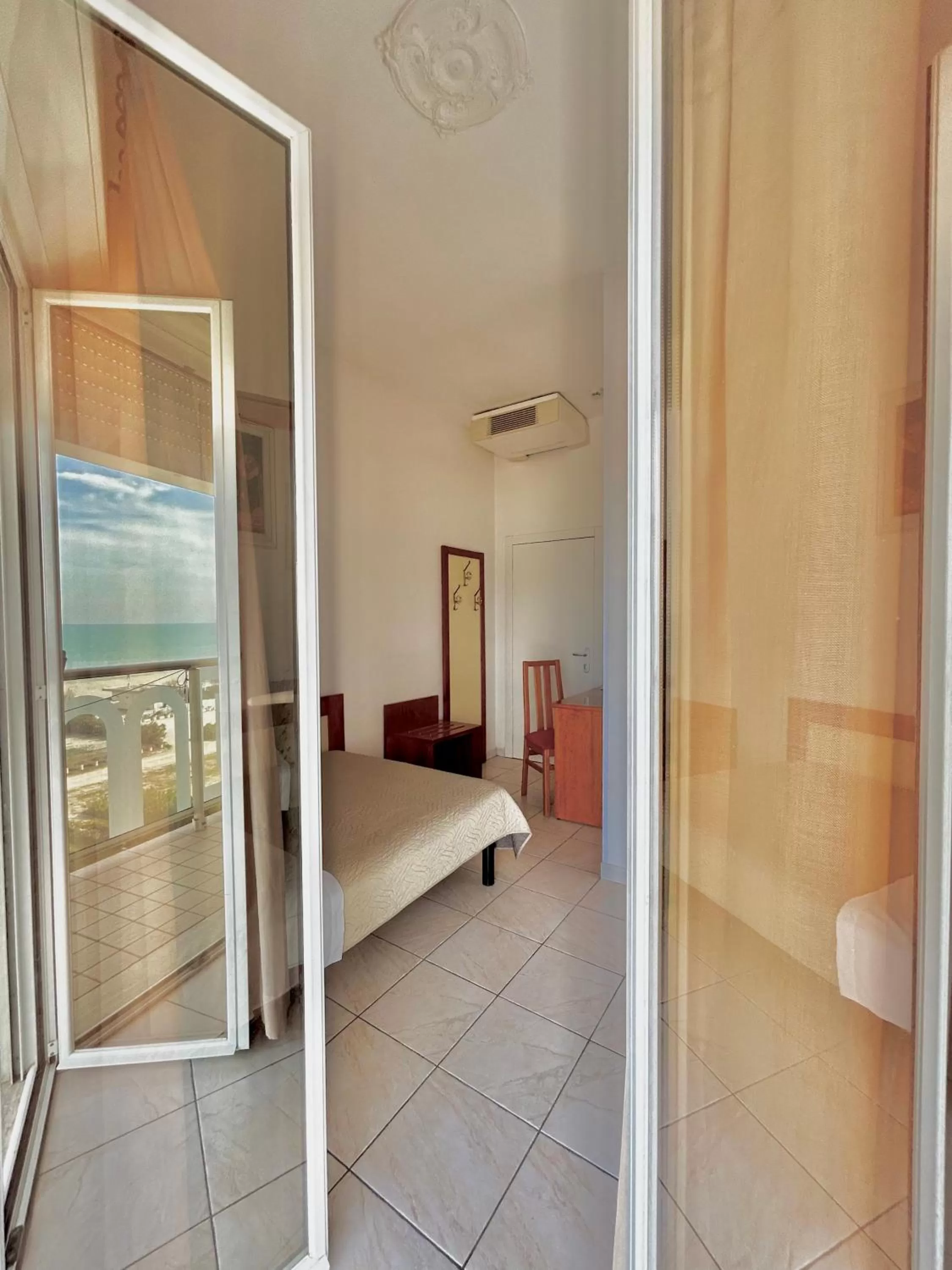 Bedroom, Bed in Hotel Adria