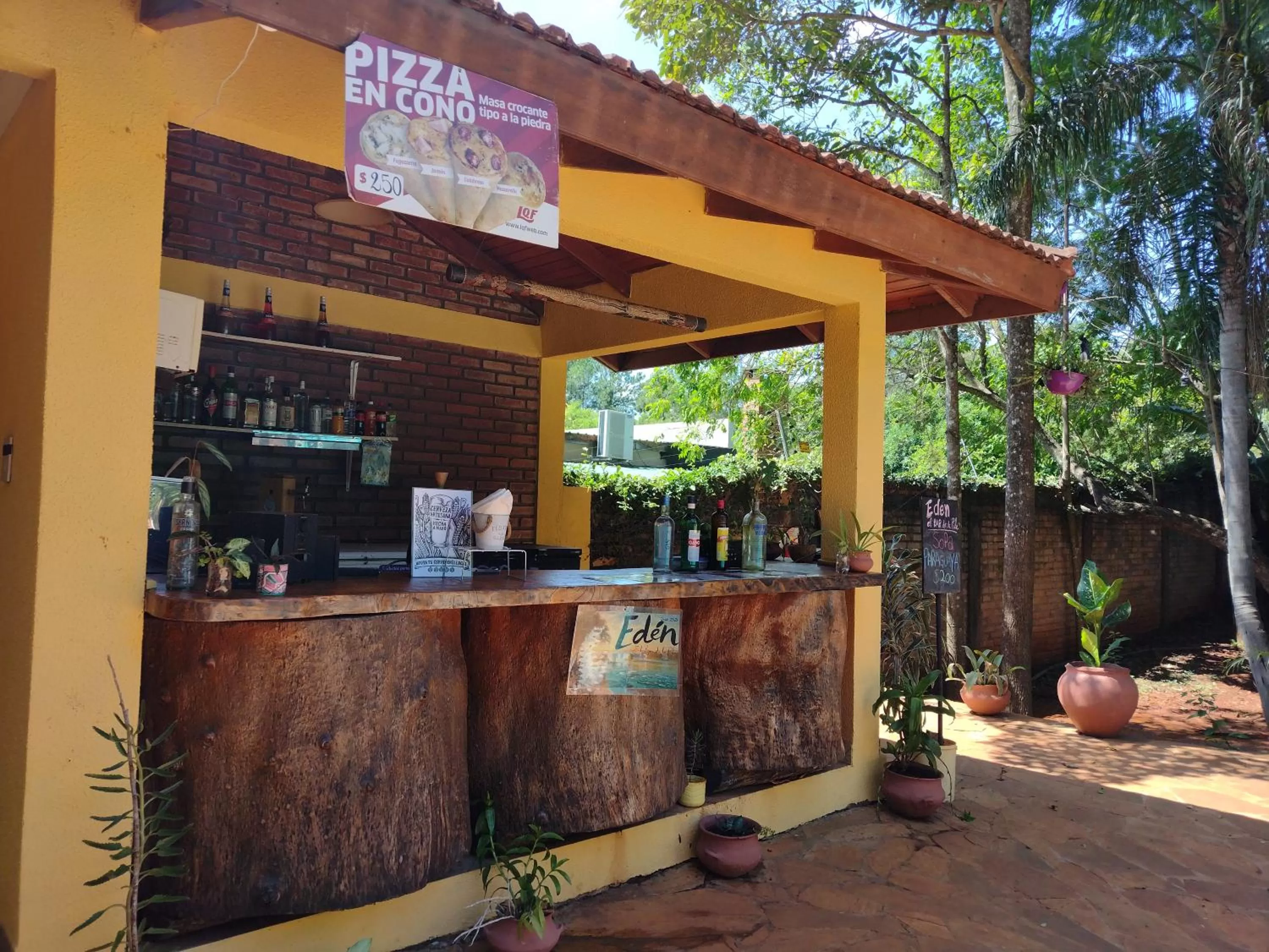 Swimming pool in La Cautiva Iguazú Hotel