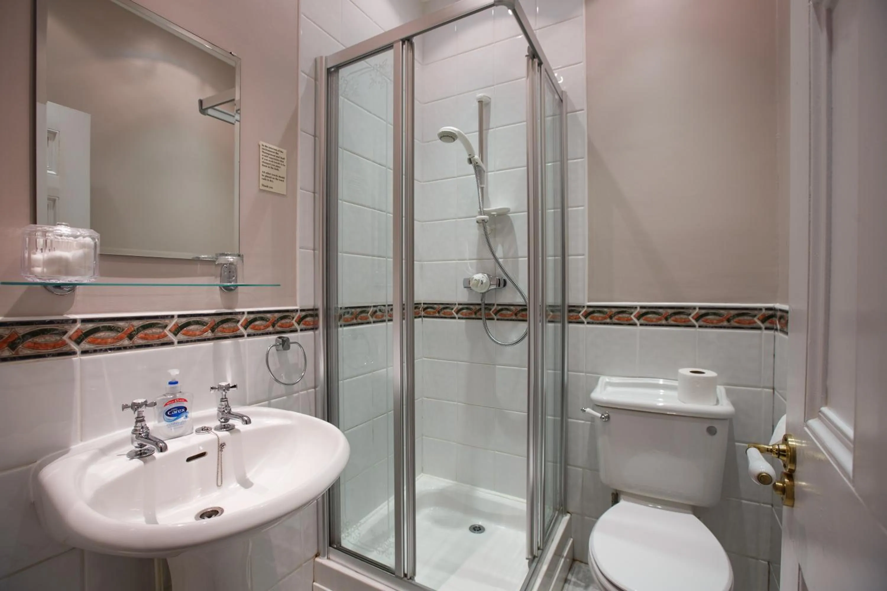 Bathroom in Portclew House