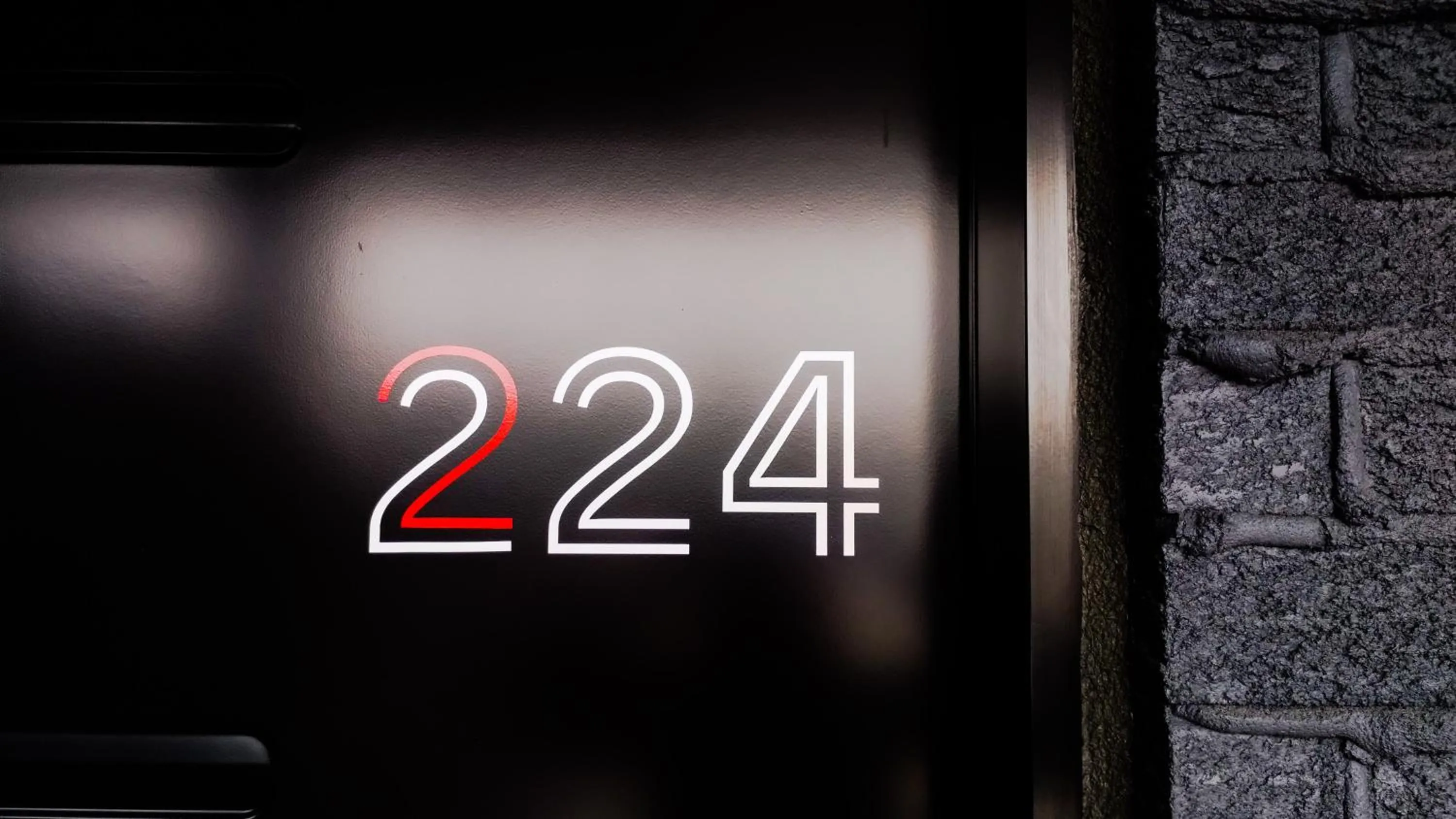 Property Logo/Sign in Motel L'Avenue du Pont