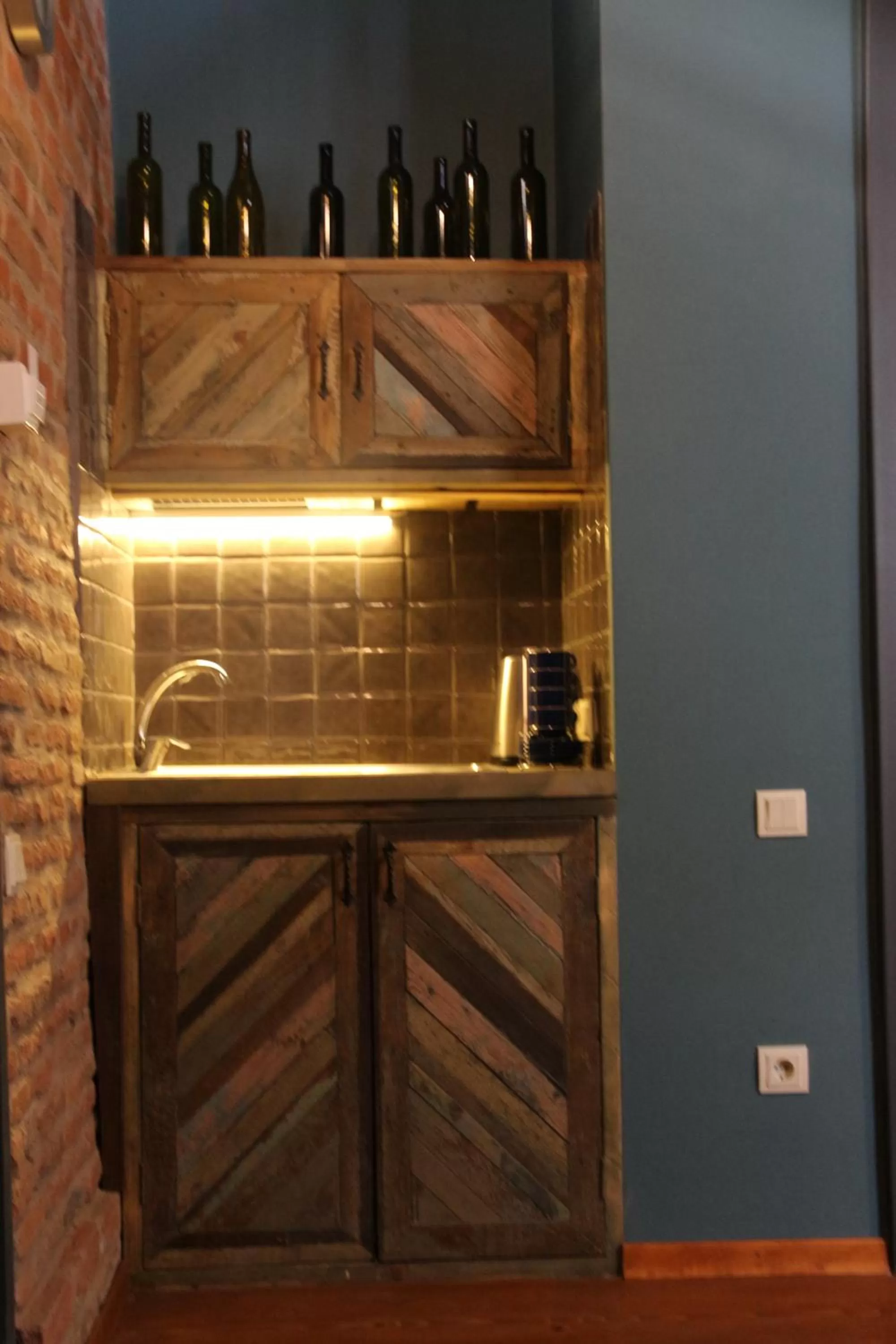 Kitchen or kitchenette, Kitchen/Kitchenette in 3 Heritage Rooms