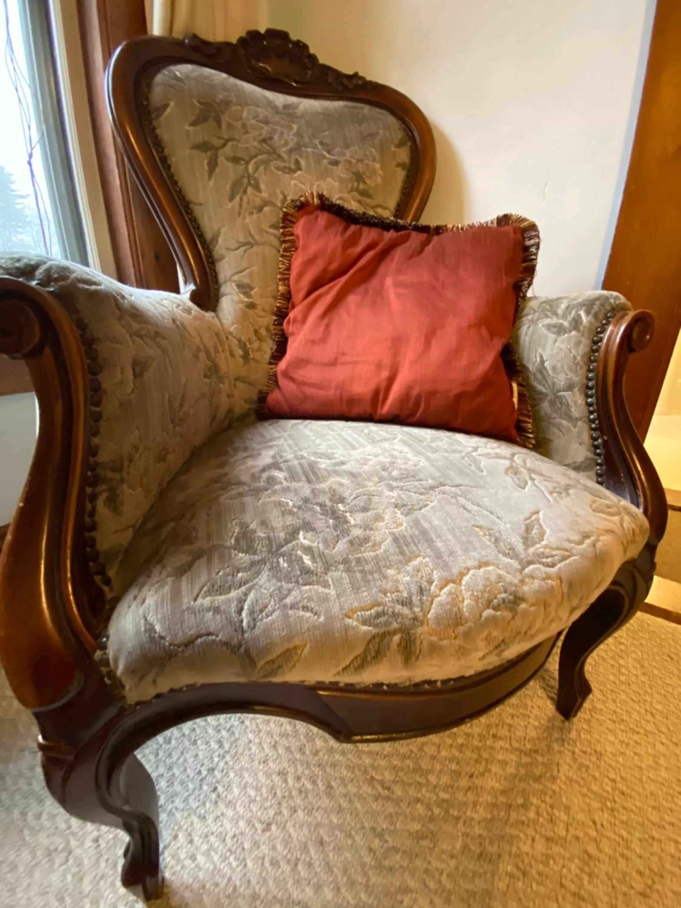 Seating area in Follansbee Inn