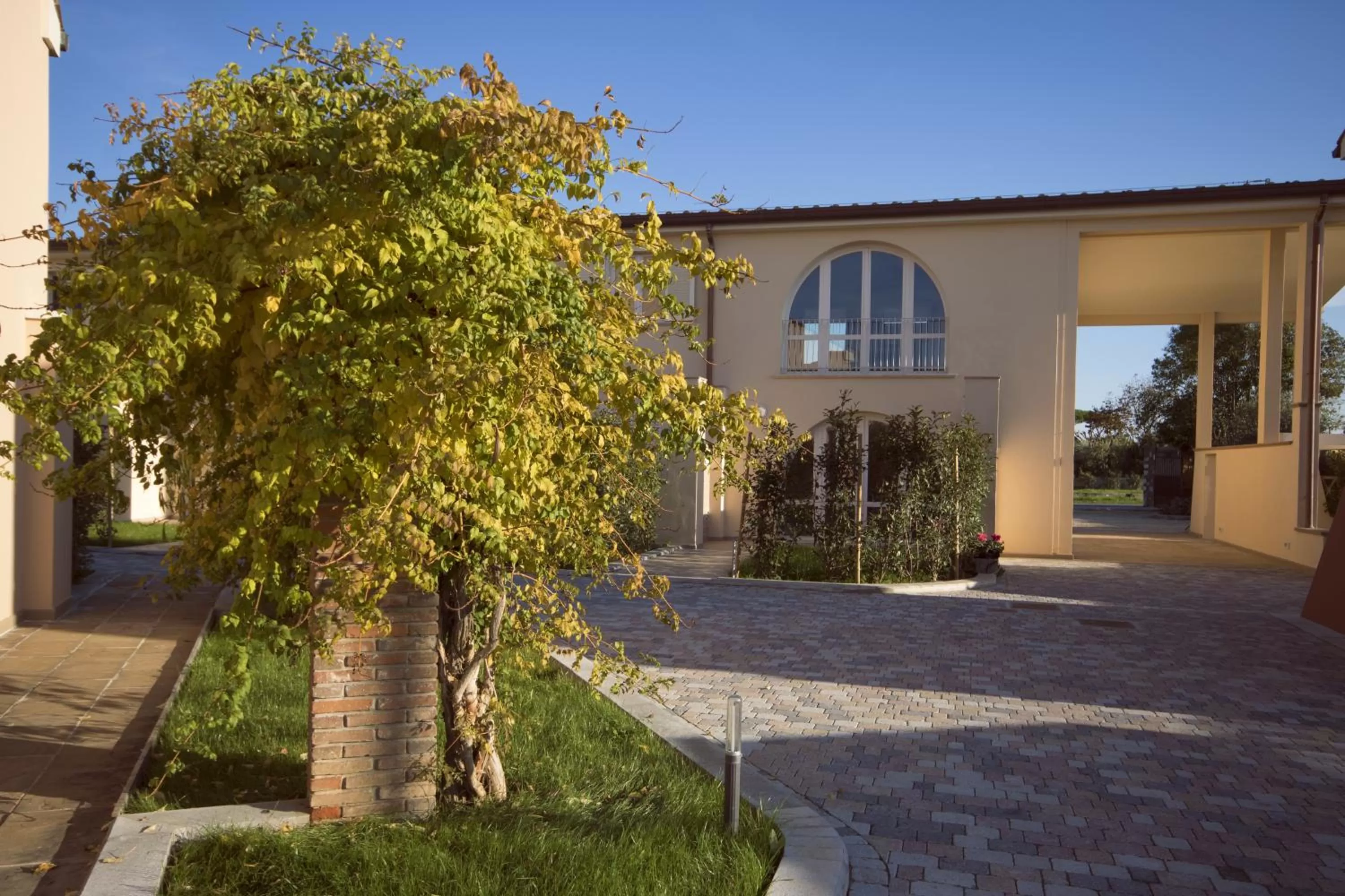 Property building in Il Tremarino