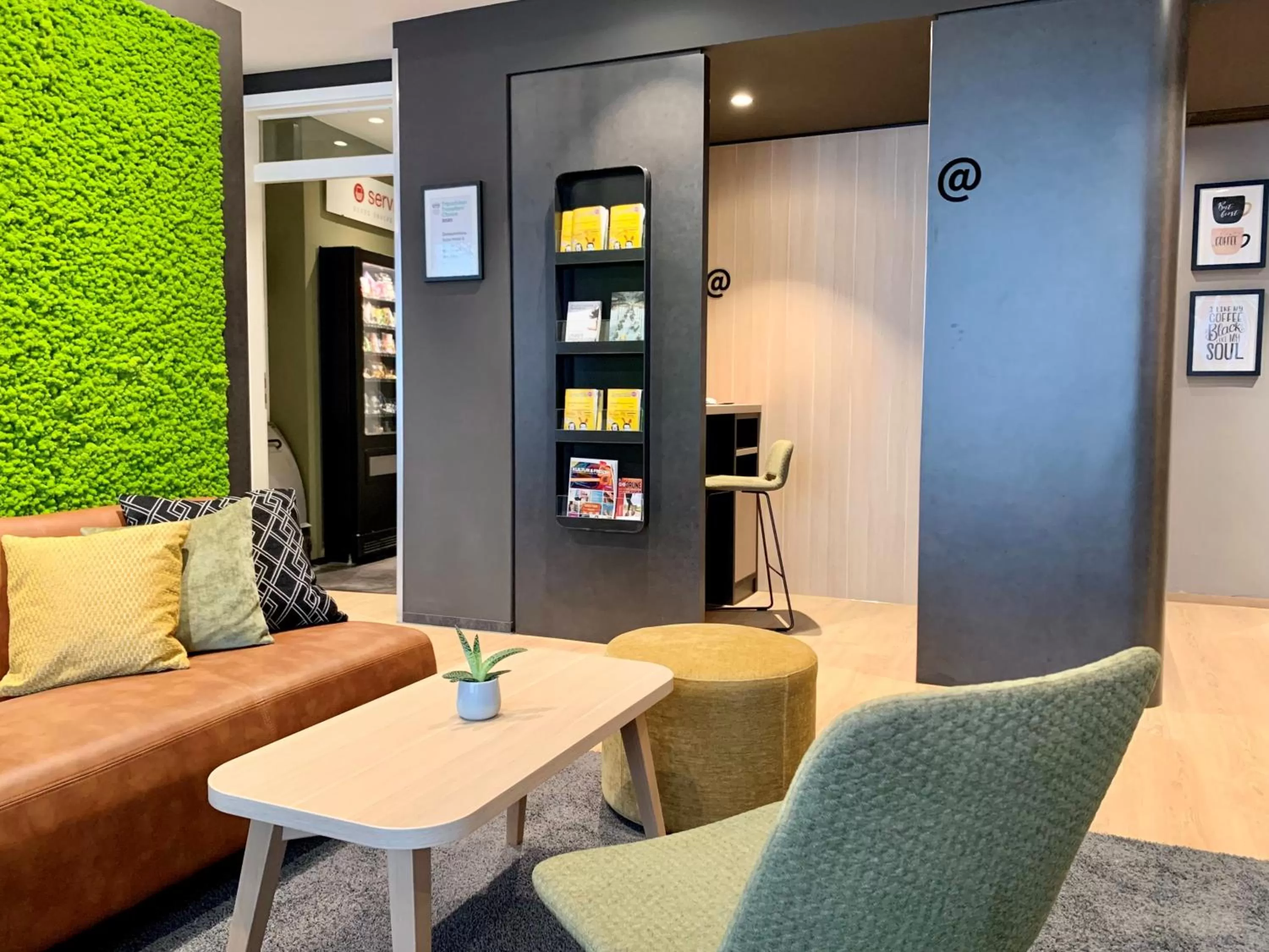 Communal lounge/ TV room in zeitwohnhaus SUITE-HOTEL & SERVICED APARTMENTS