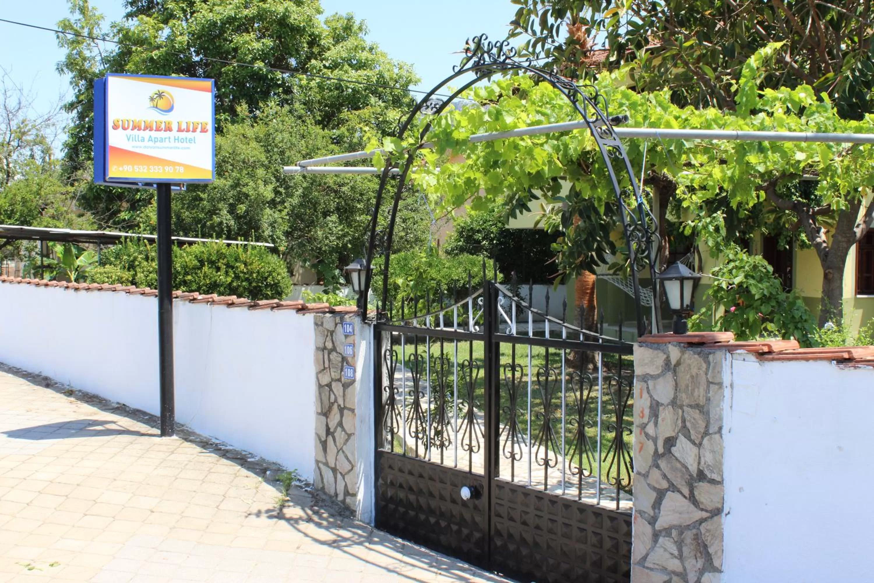 Facade/entrance in Summer Life Villa Apart