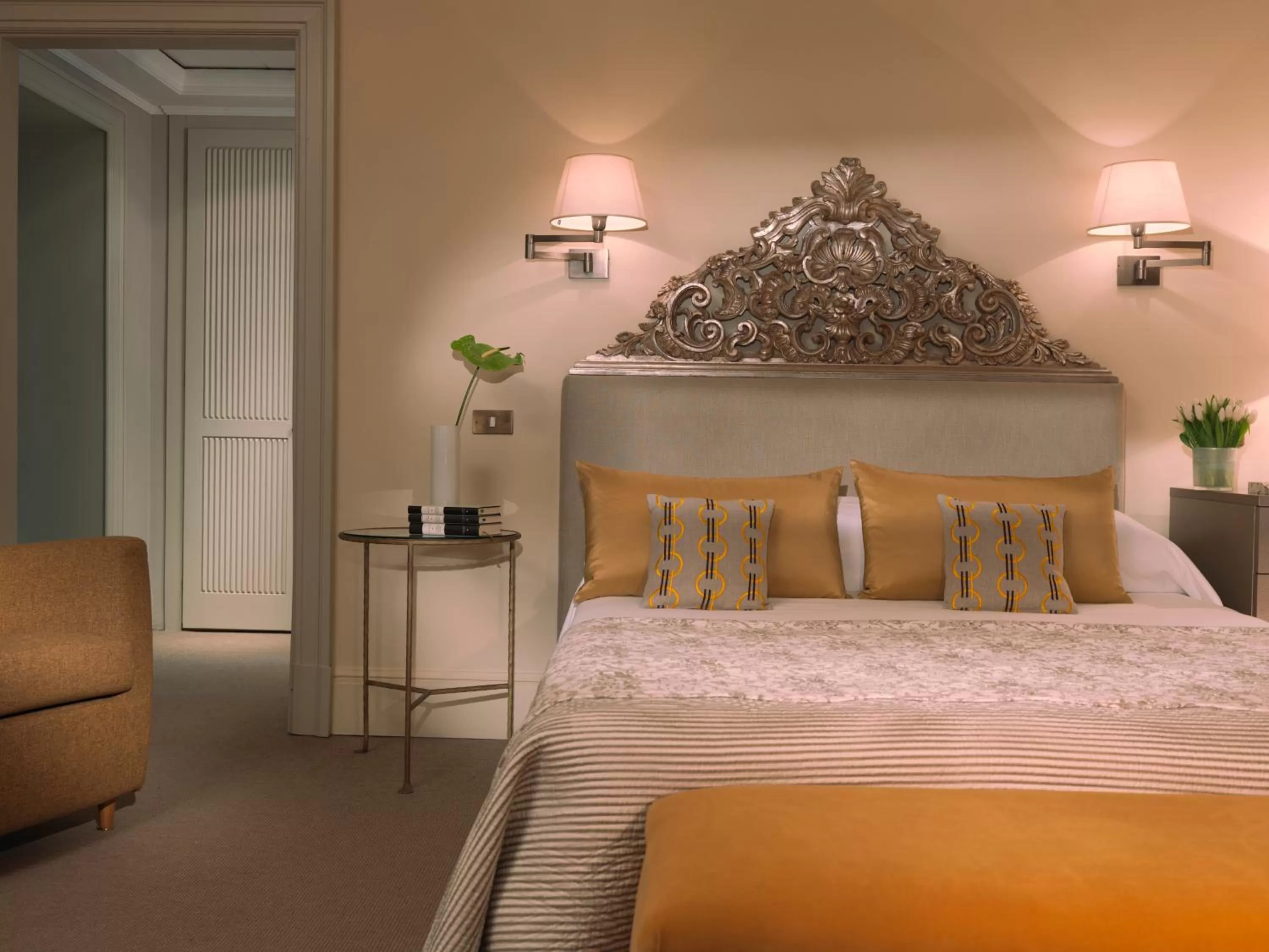 Bed in Rocco Forte Hotel De Russie