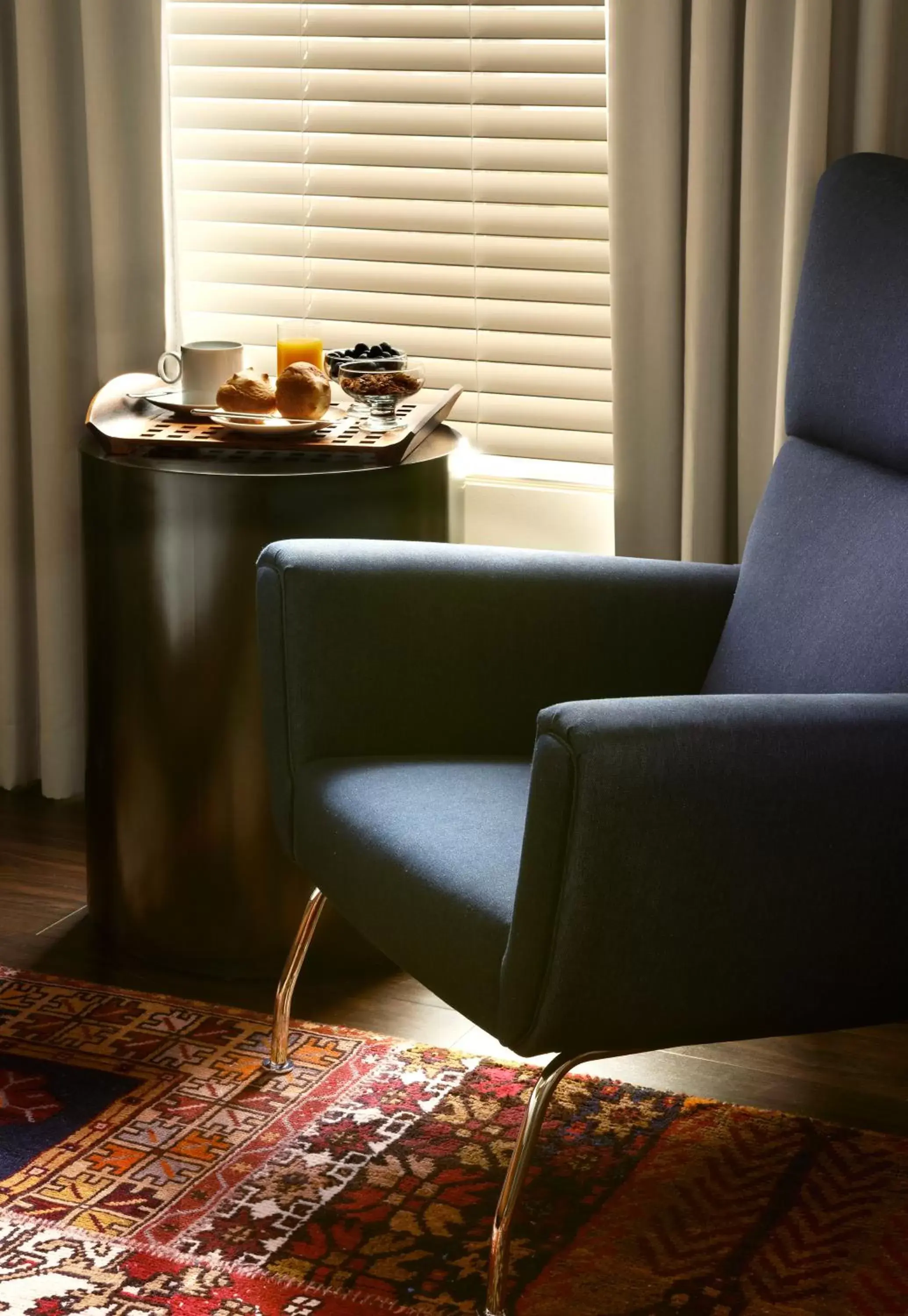 Superior King Room in Hotel Zetta San Francisco Superior King Room in Hotel Zetta San Francisco