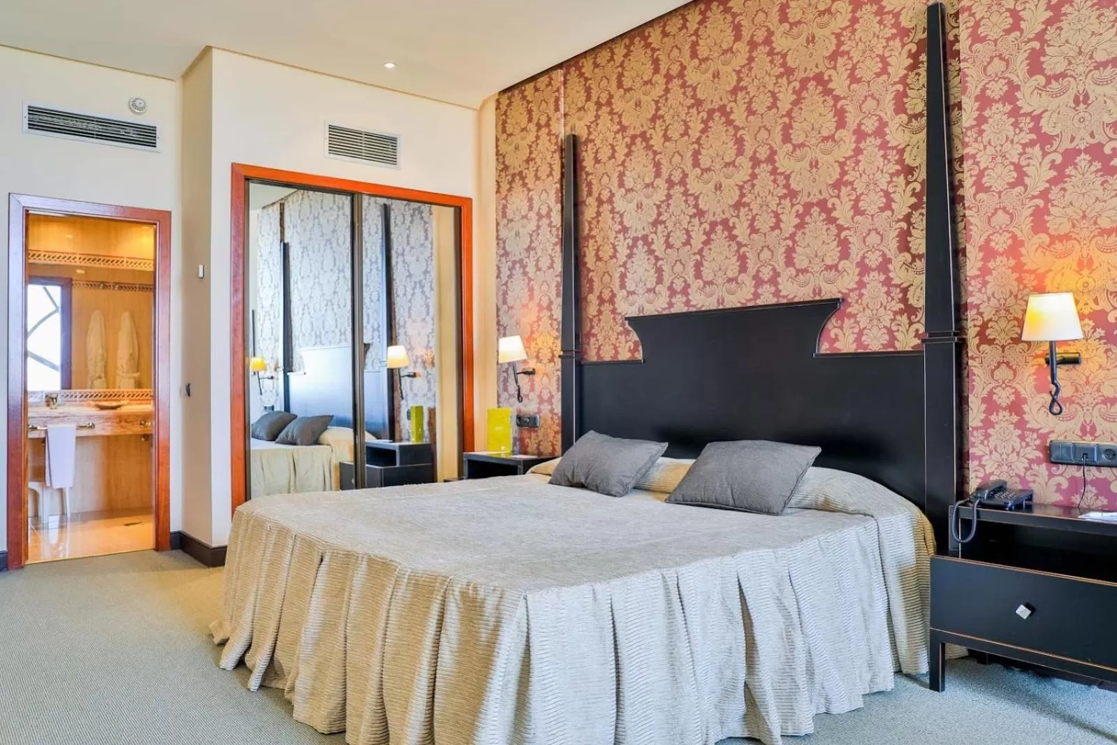 Photo of the whole room, Bed in Velada Mérida