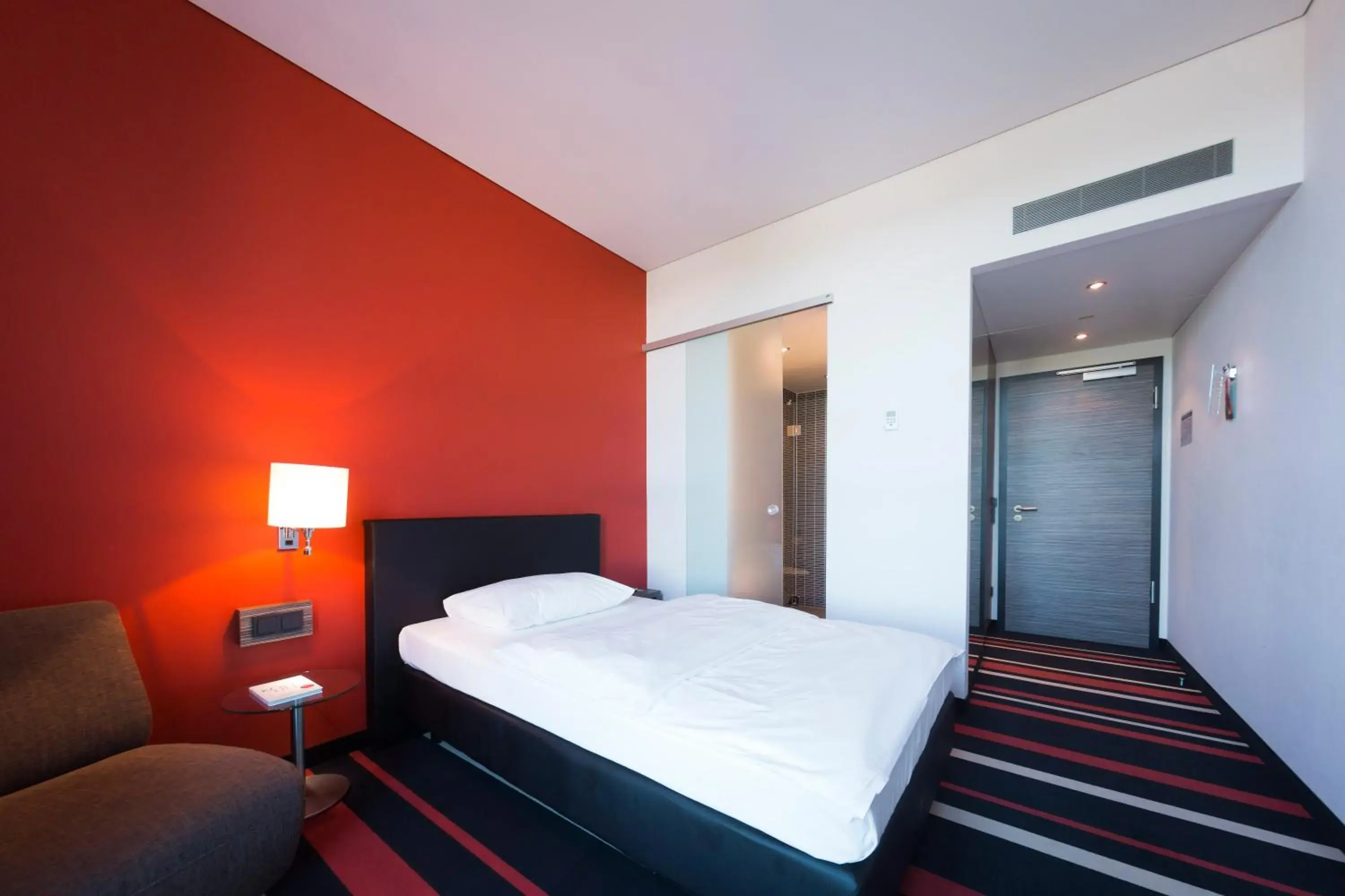 Comfort Single Room in enso Hotel Comfort Single Room in enso Hotel