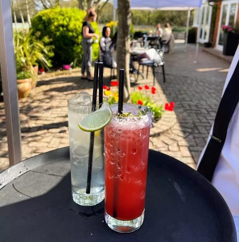 Lounge or bar in Crouchers Hotel