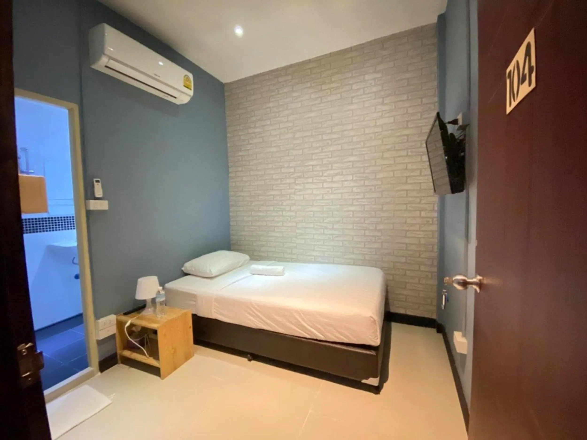 Bedroom, Bed in The Little Pig Sukhumvit
