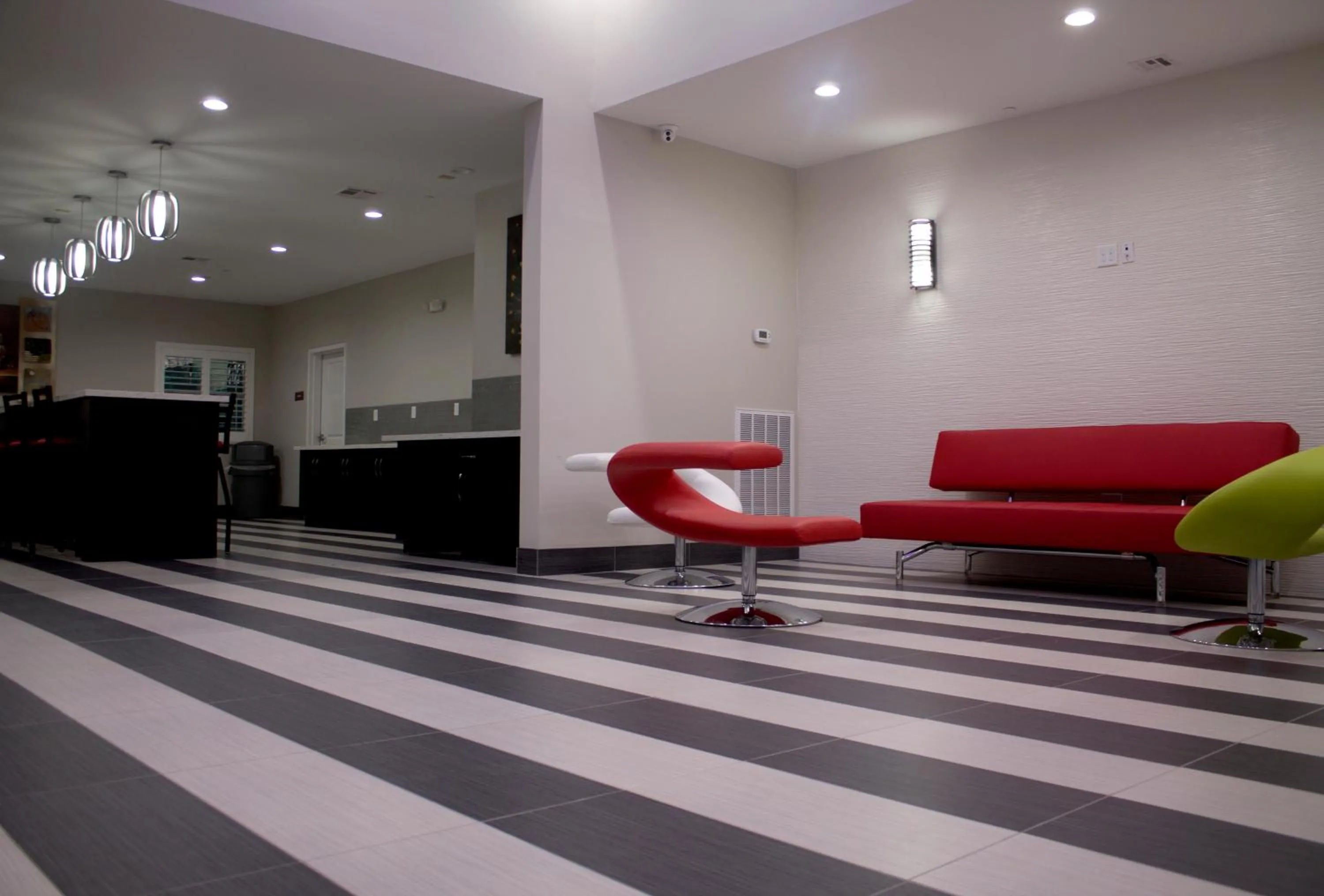 Lobby or reception in Grand Villa Inn and Suites Westchase/Chinatown