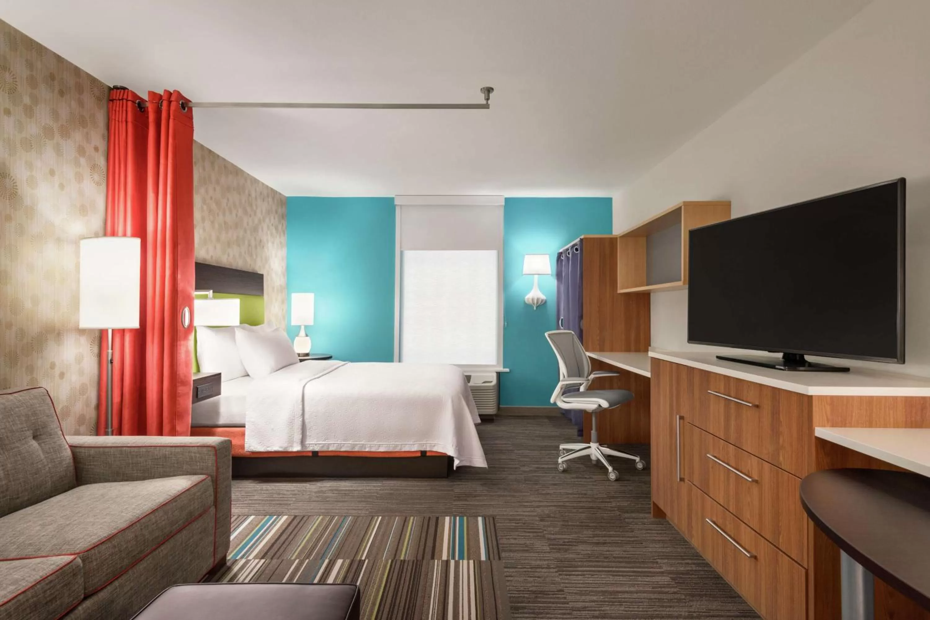Bedroom, Bed in Home2 Suites by Hilton Woodbridge Potomac Mills