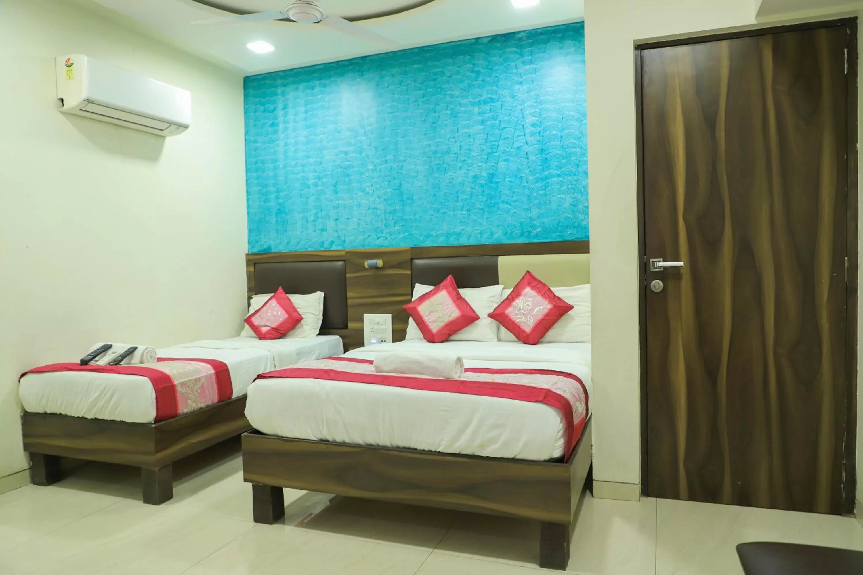 Bedroom in Hotel Plaza Executive - near BKC