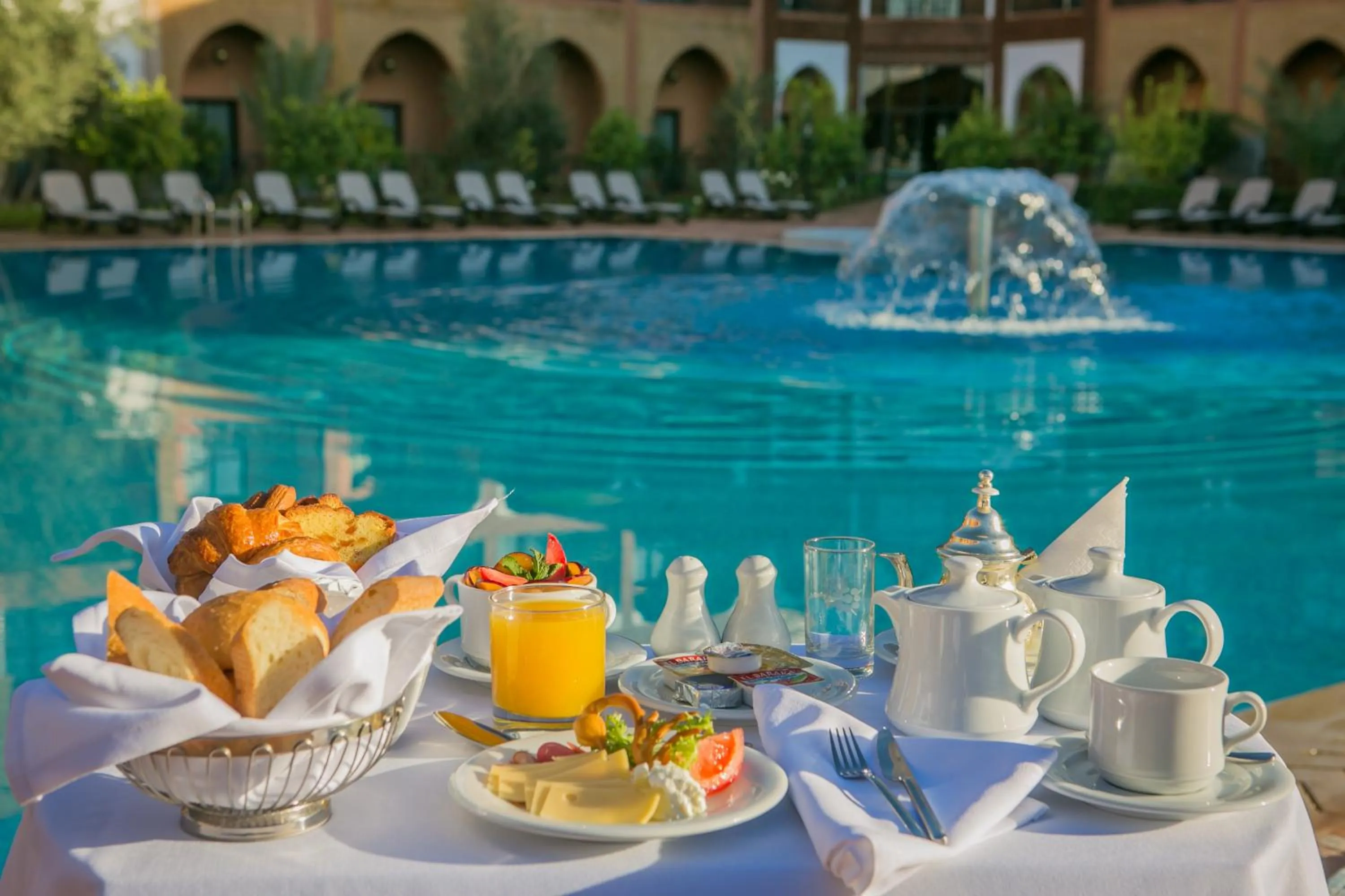 Breakfast in Ennakhil Marrakech Hotel & SPA