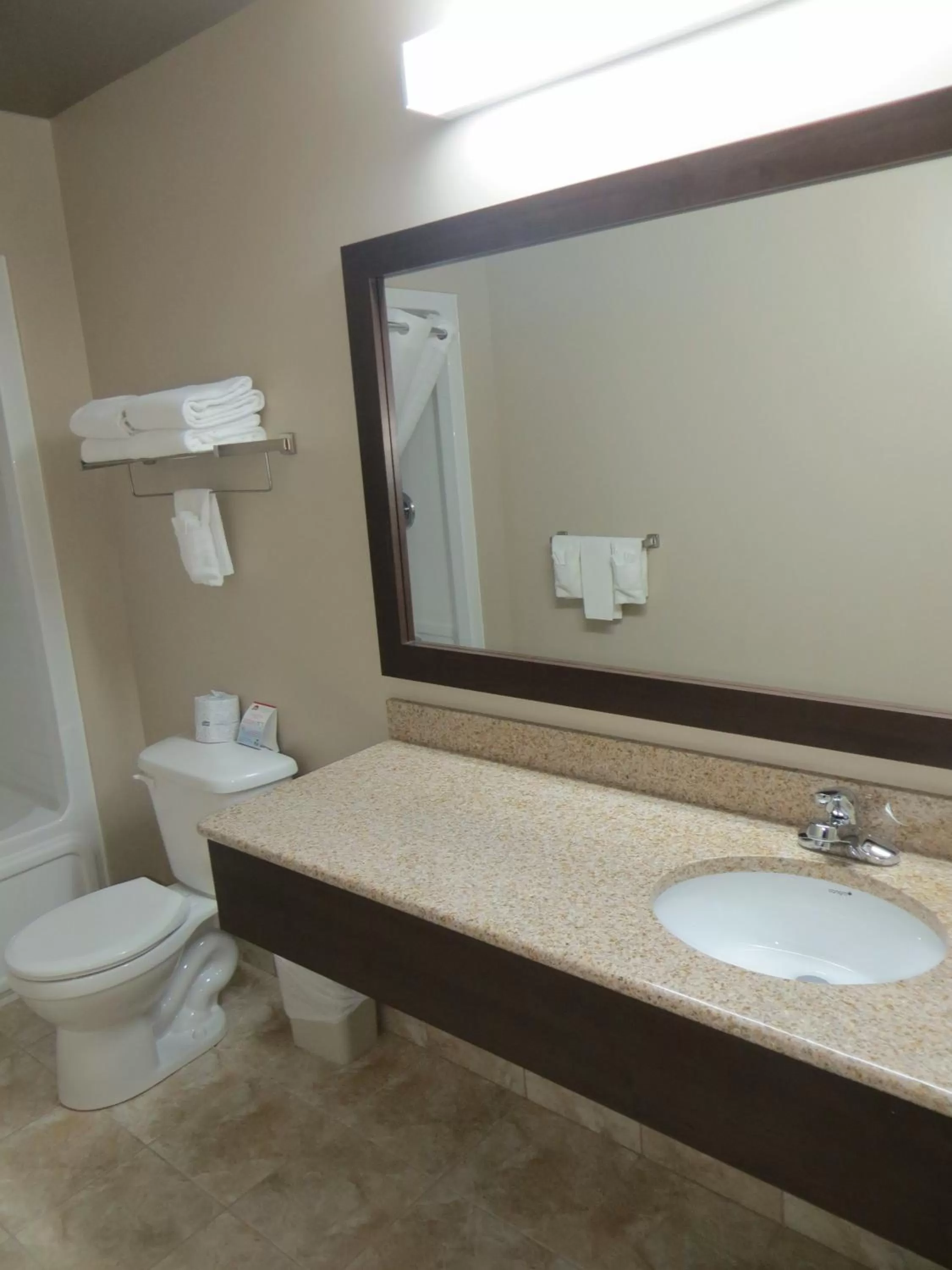 Bathroom in Villegiature Deux Rivieres Resort