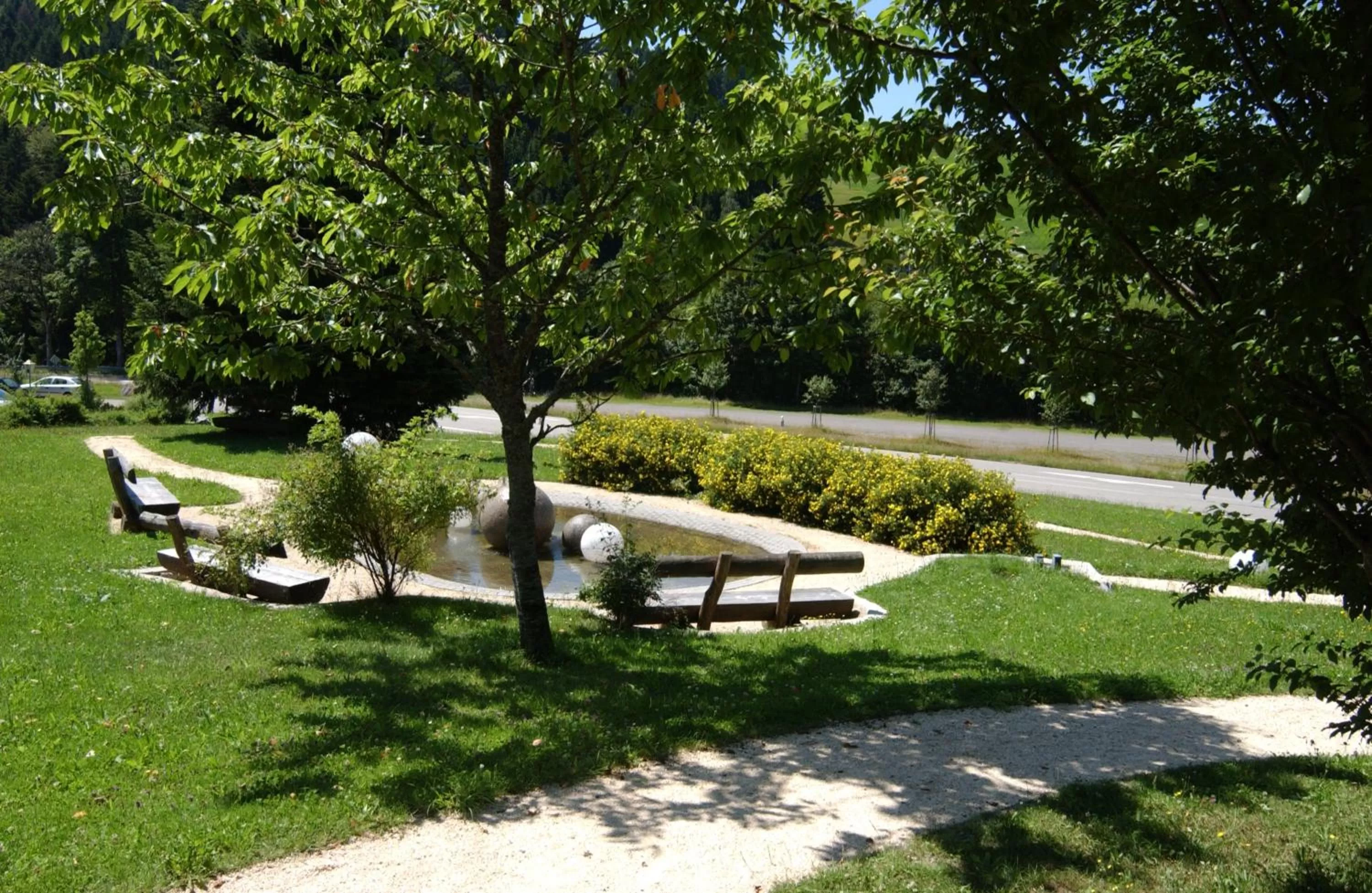 Day, Garden in Hotel Schwarzwald-Gasthof Rößle