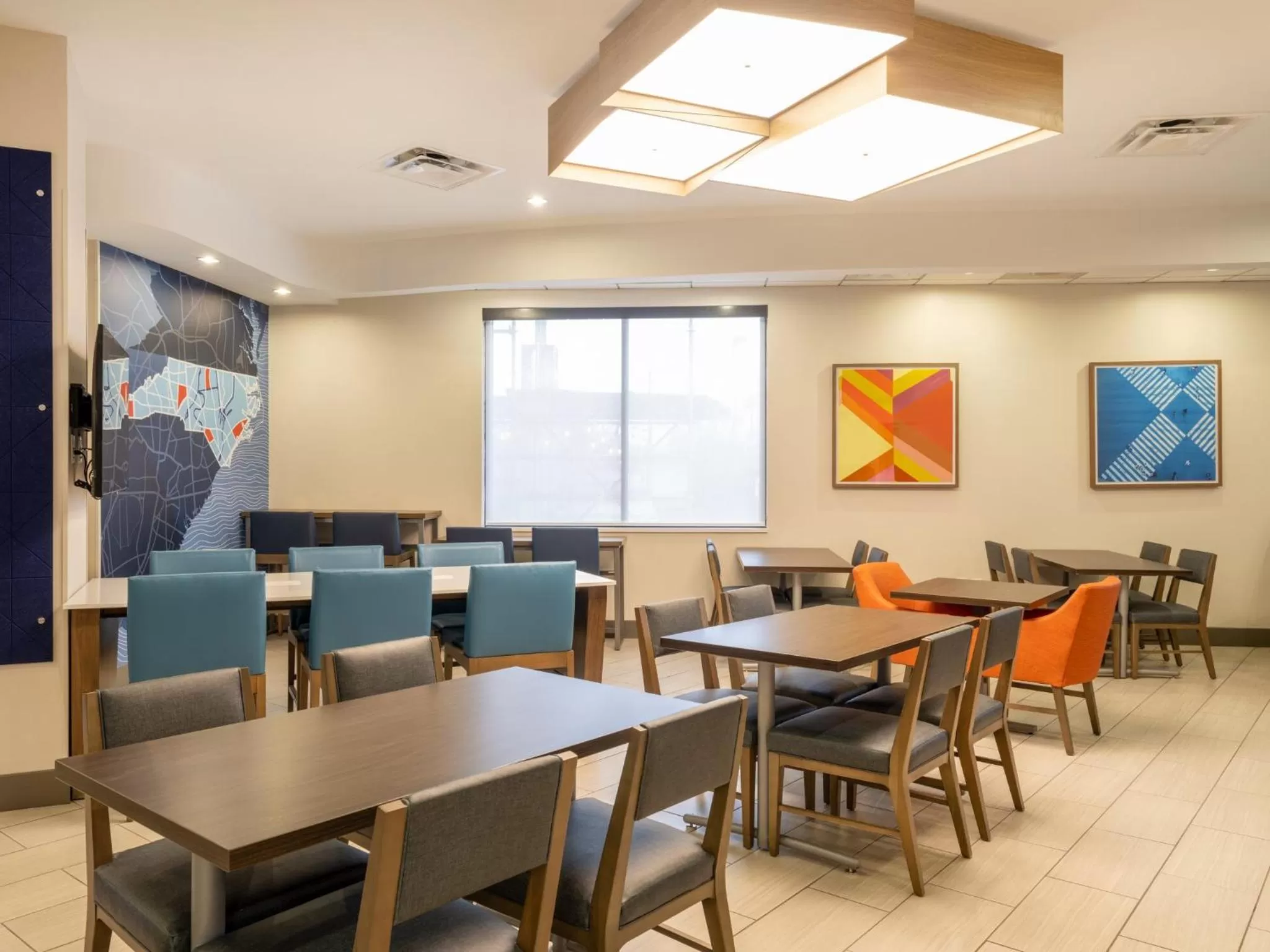 Property building in Holiday Inn Express & Suites Greensboro - I-40 atWendover by IHG