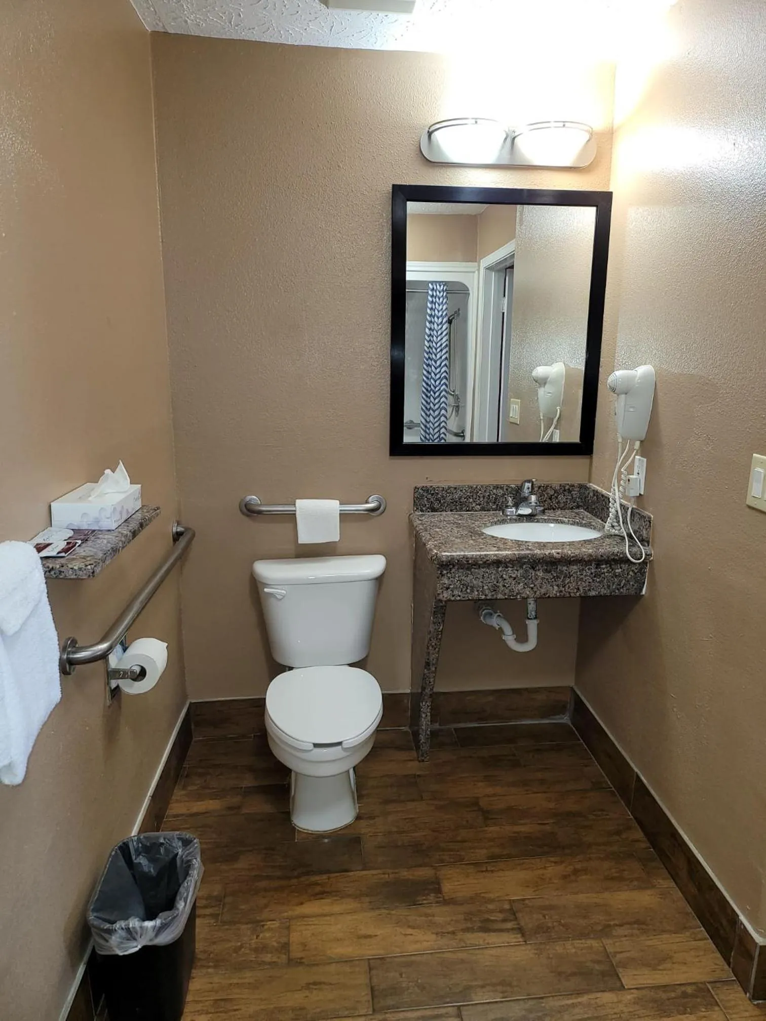 Texas Inn and Suites Raymondville
