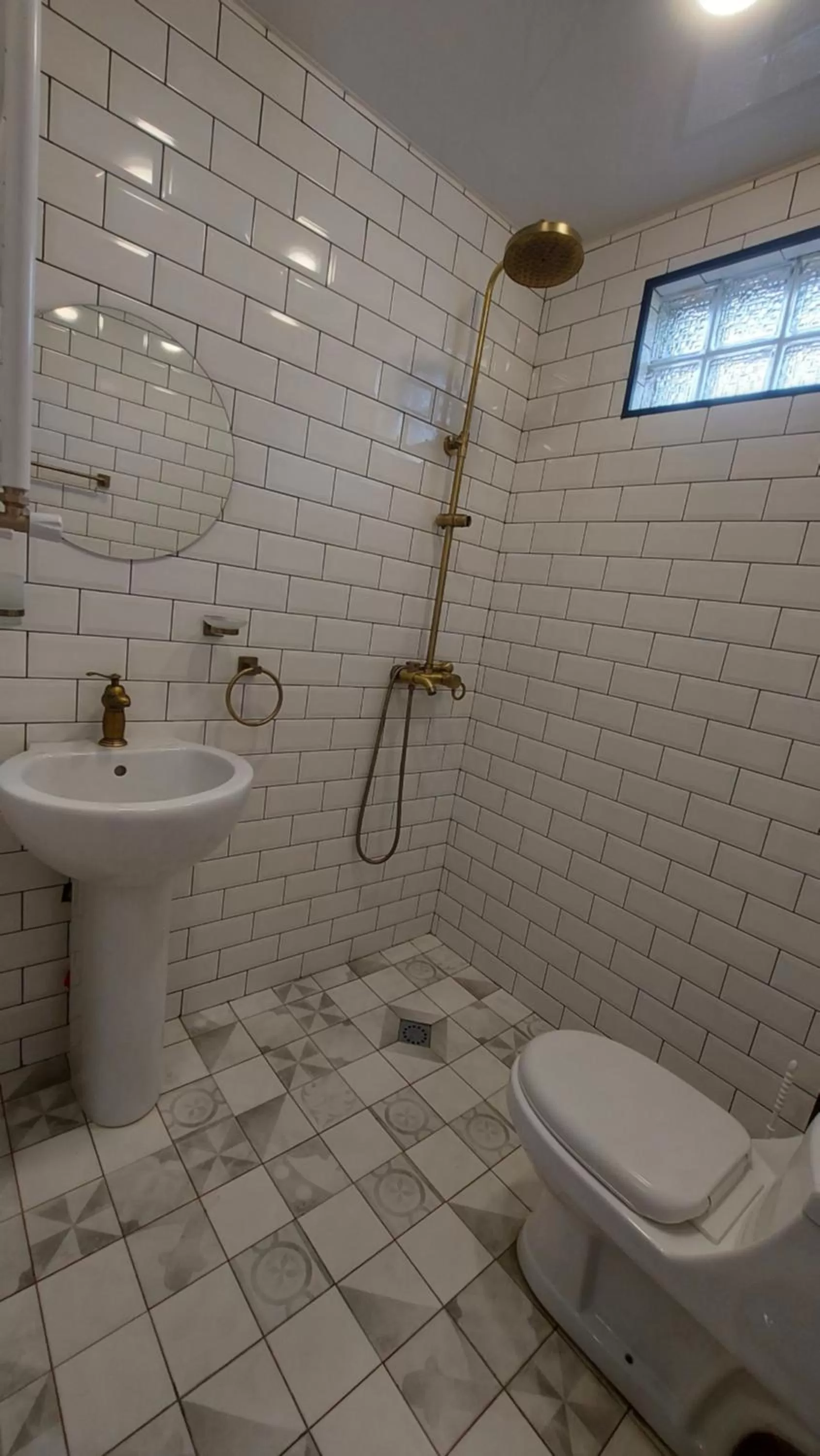 Bathroom in Level Up Hotel & Restaurant