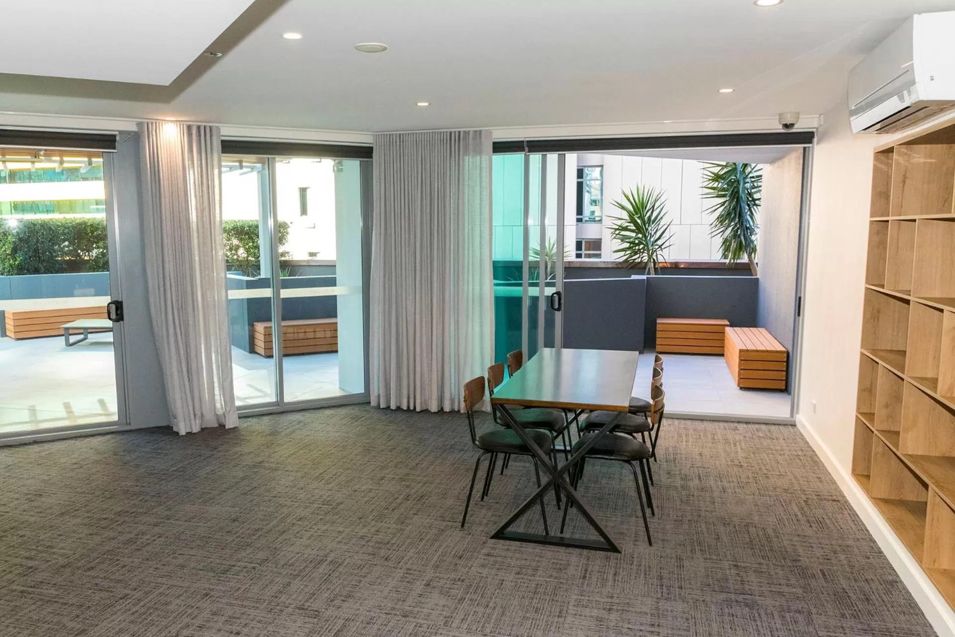 Library in Evolution Apartments