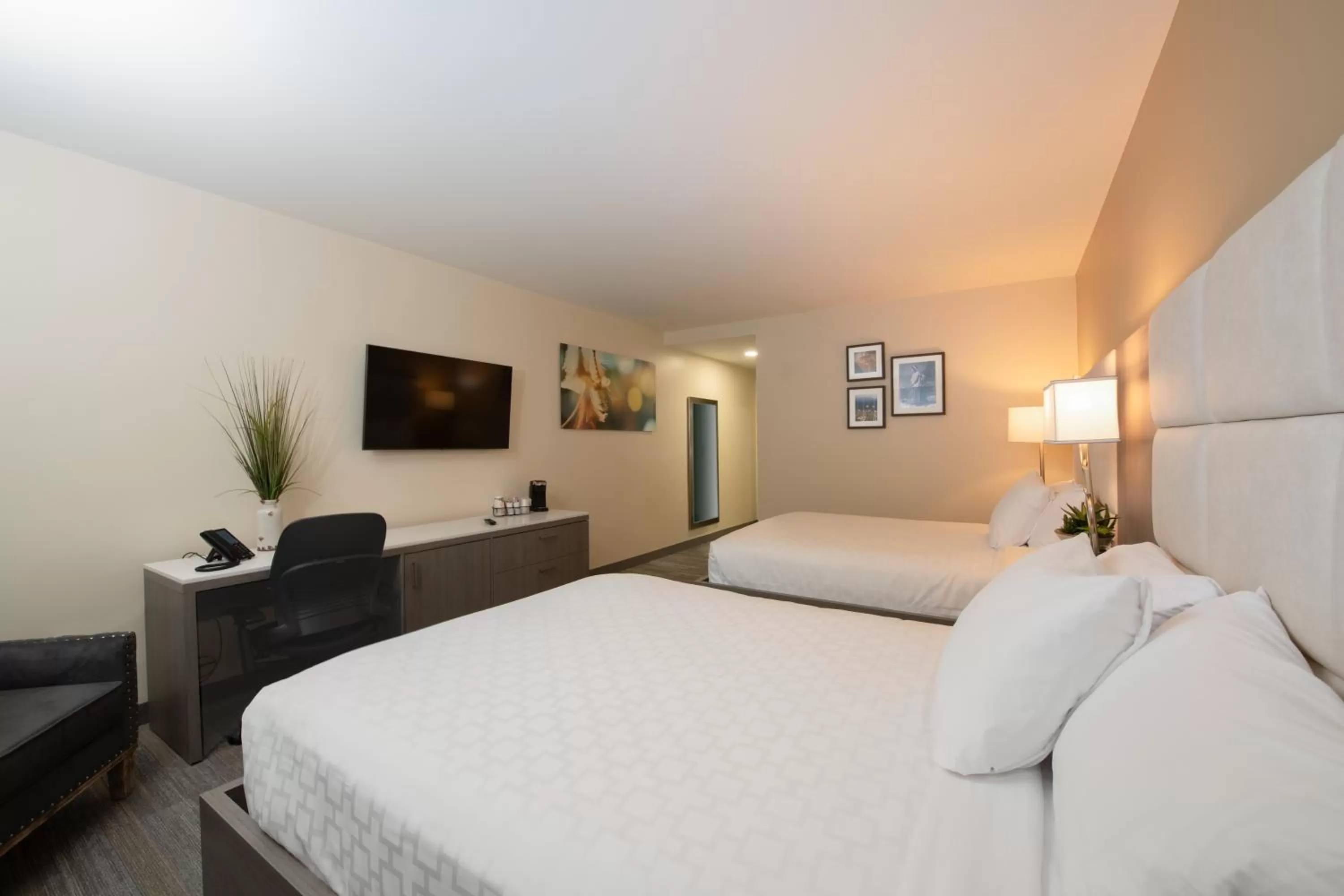 Bed in Apache Gold Resort Hotel & Casino