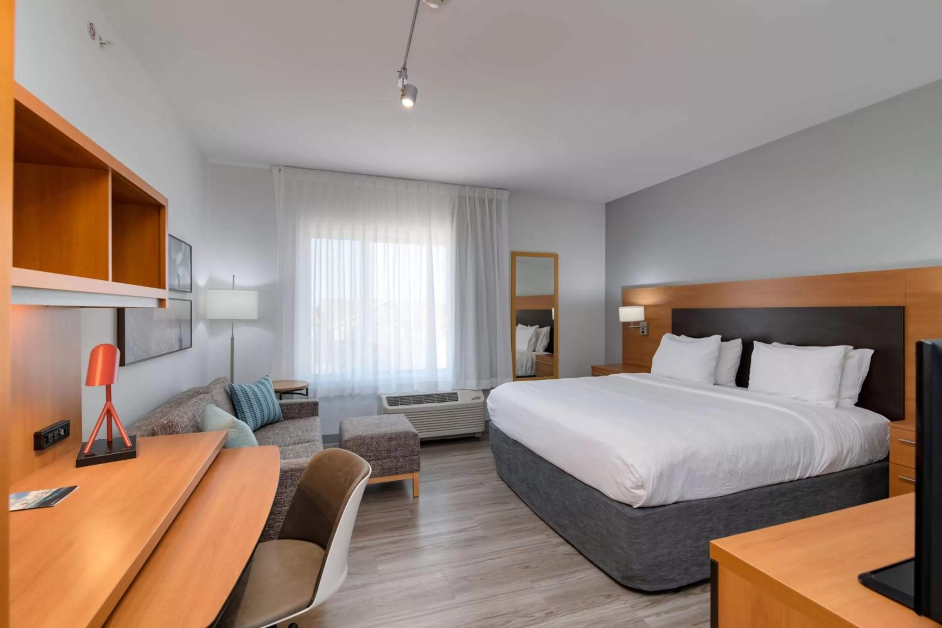 Bedroom, Bed in TownePlace Suites by Marriott Dallas McKinney