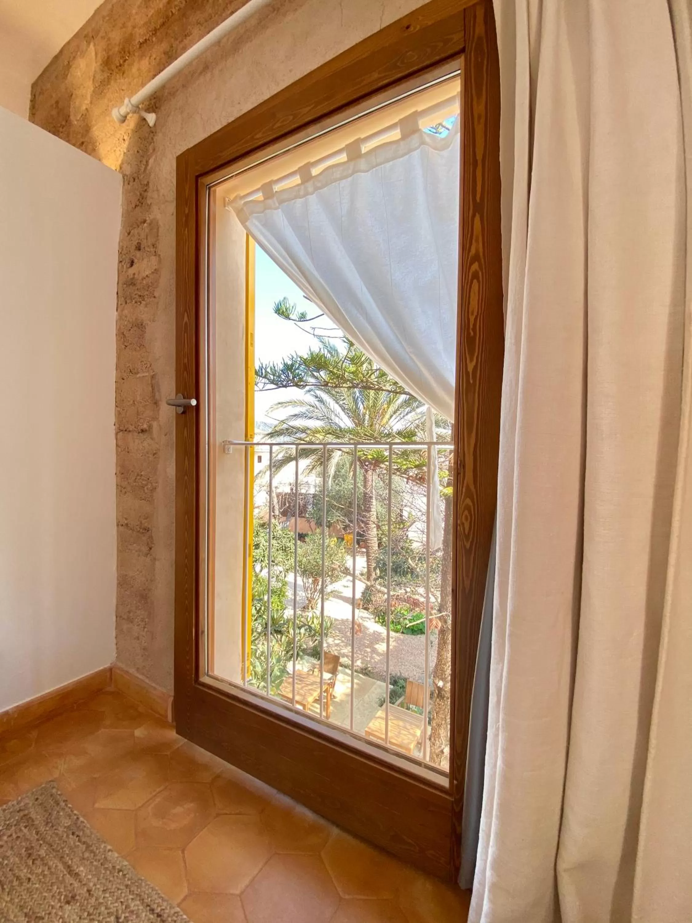 Garden in Hotel Boutique Can Pocovi