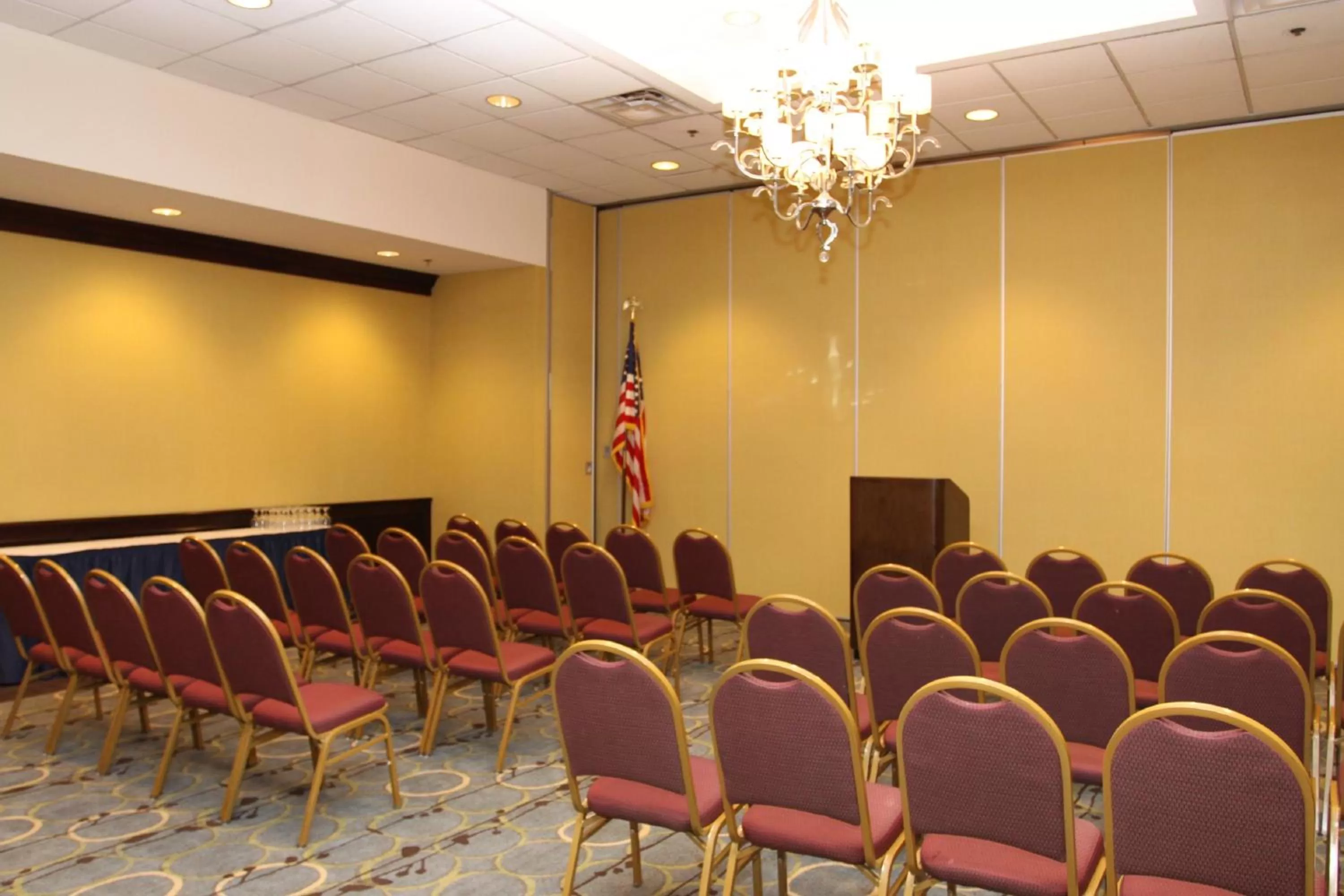 Meeting/conference room in Holiday Inn Budd Lake - Rockaway Area by IHG