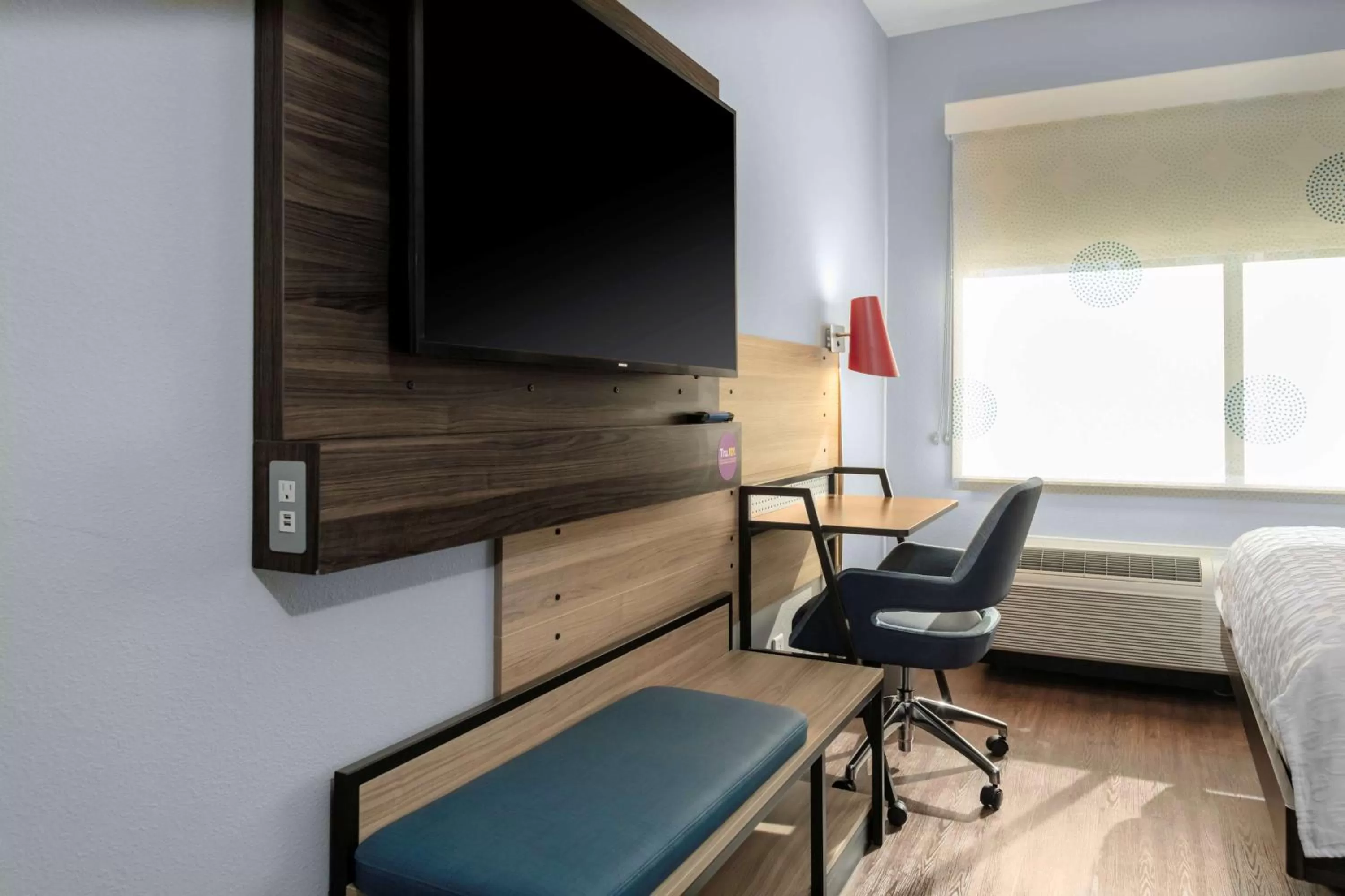 Bedroom, Bed in Tru By Hilton Lynchburg, Va