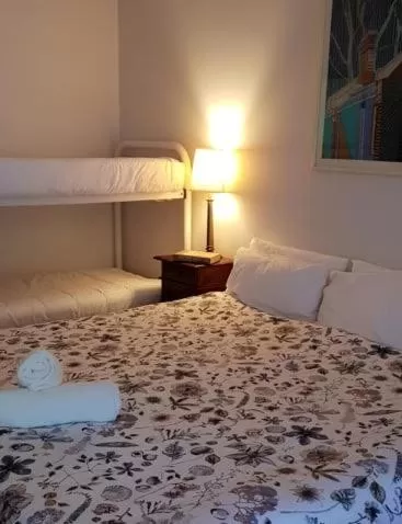 Bed in Mundaring Weir Hotel