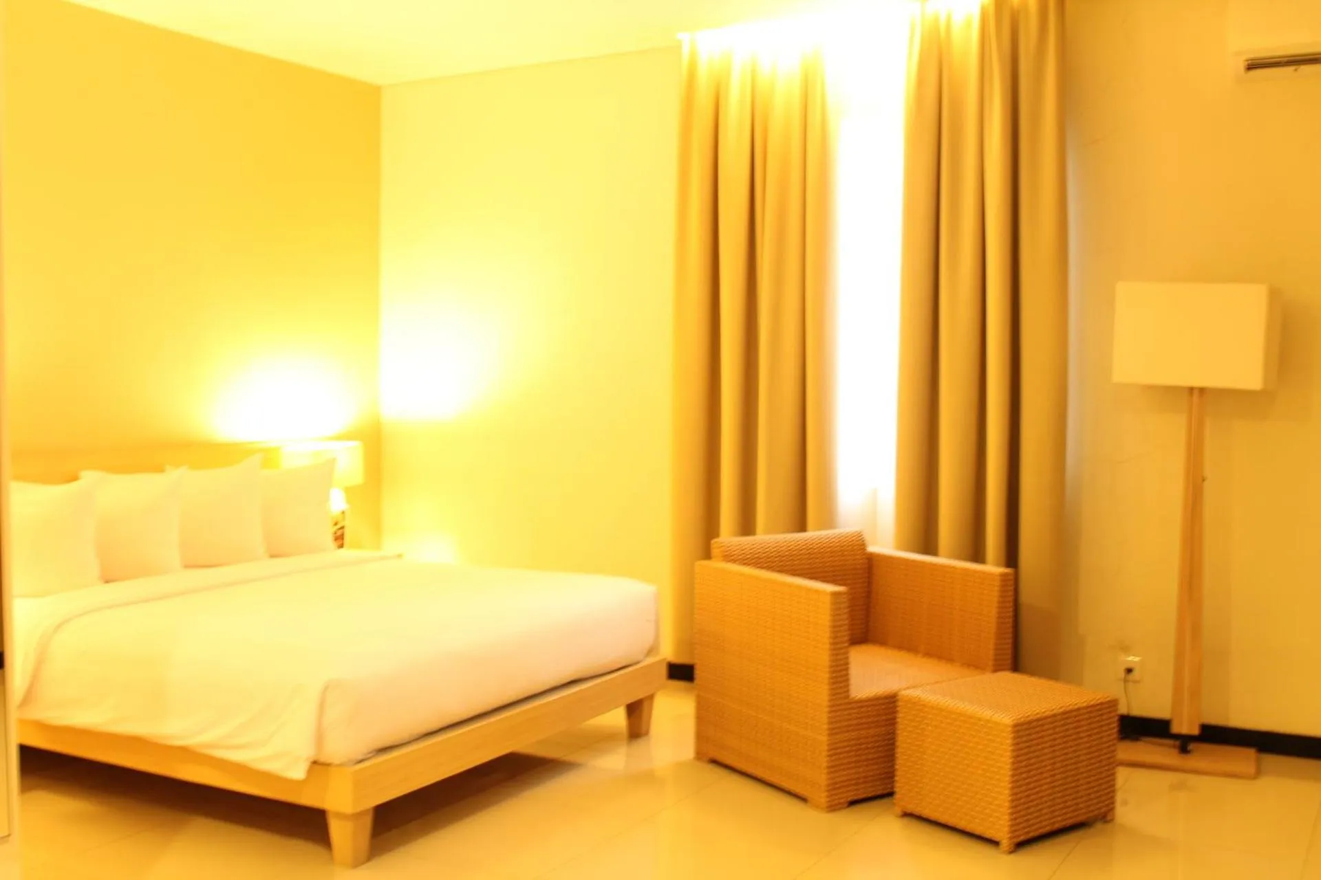 Bedroom, Bed in Hotel Santika Bengkulu