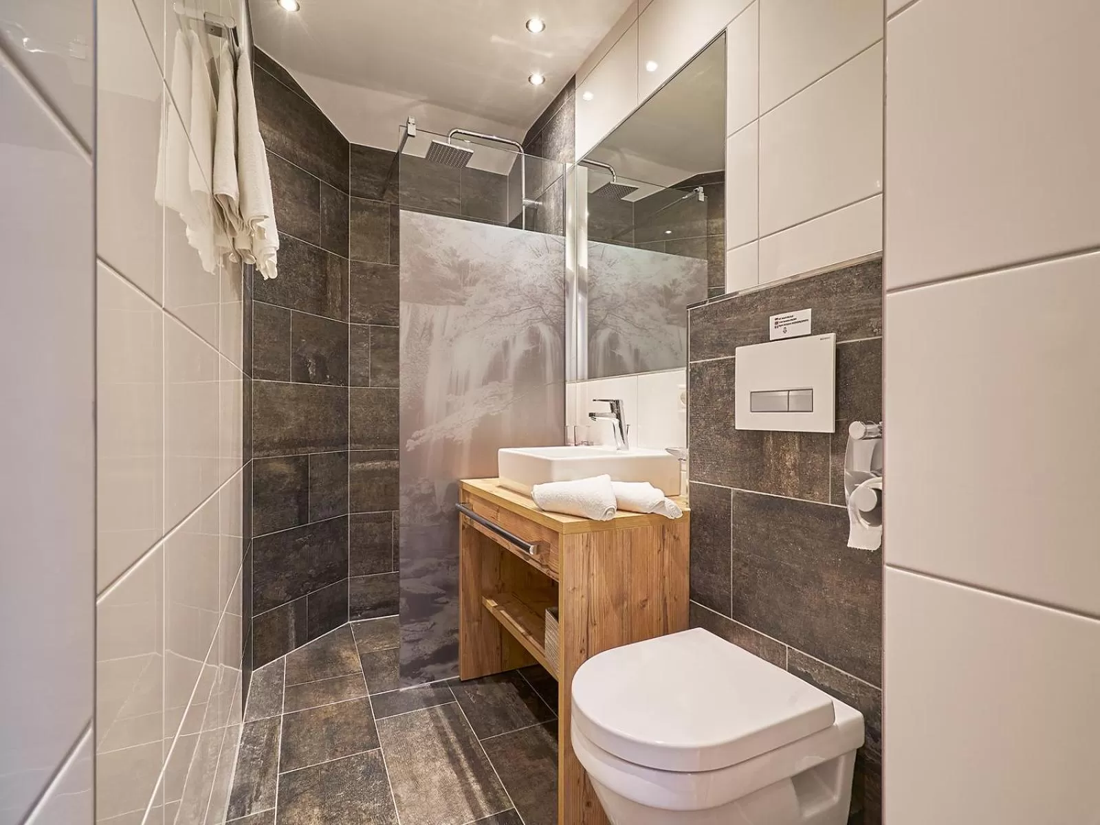 Photo of the whole room, Bathroom in Hotel Enzian