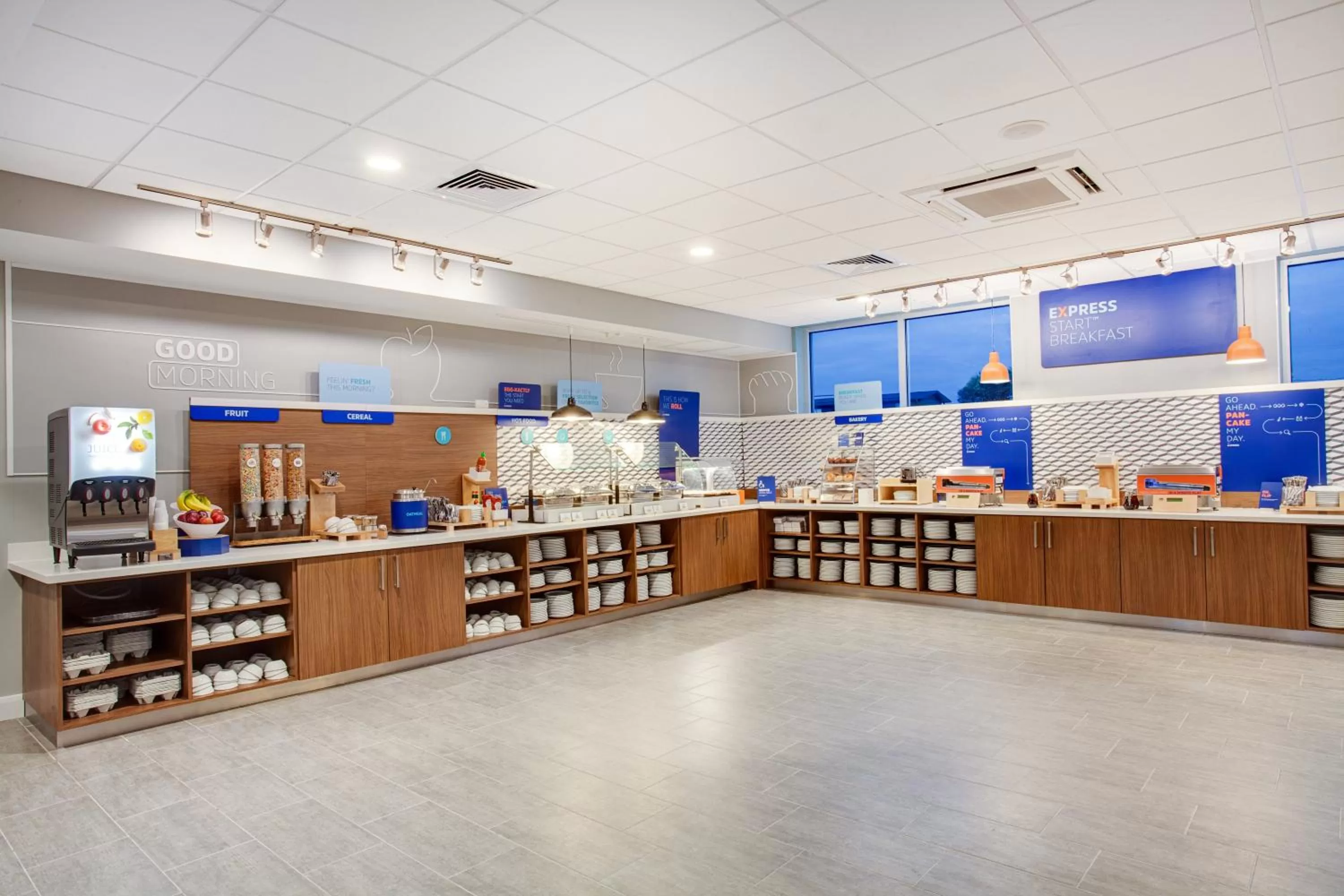 Breakfast in Holiday Inn Express & Suites Panama City Beach - Beachfront by IHG