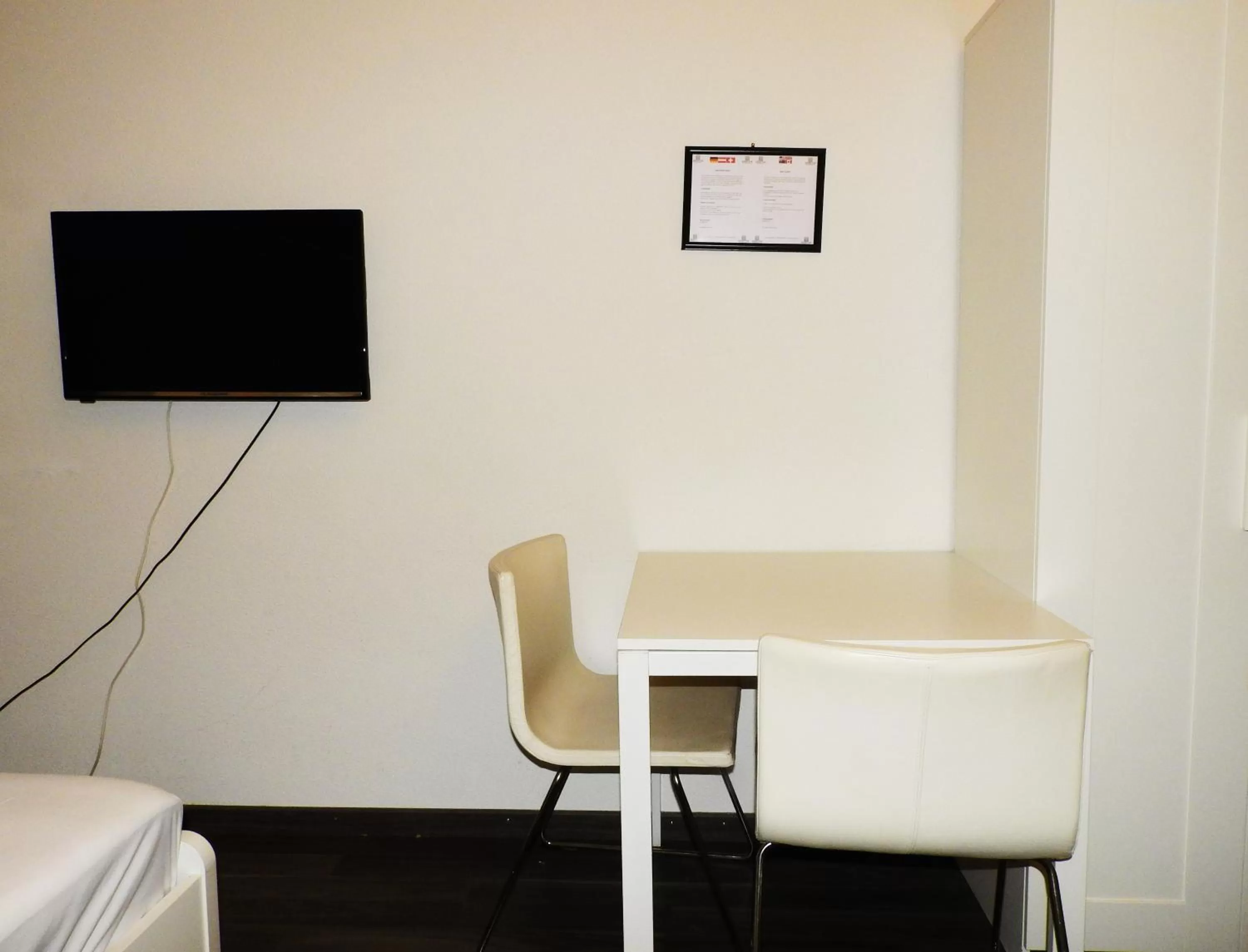 Photo of the whole room in INSIDE Five