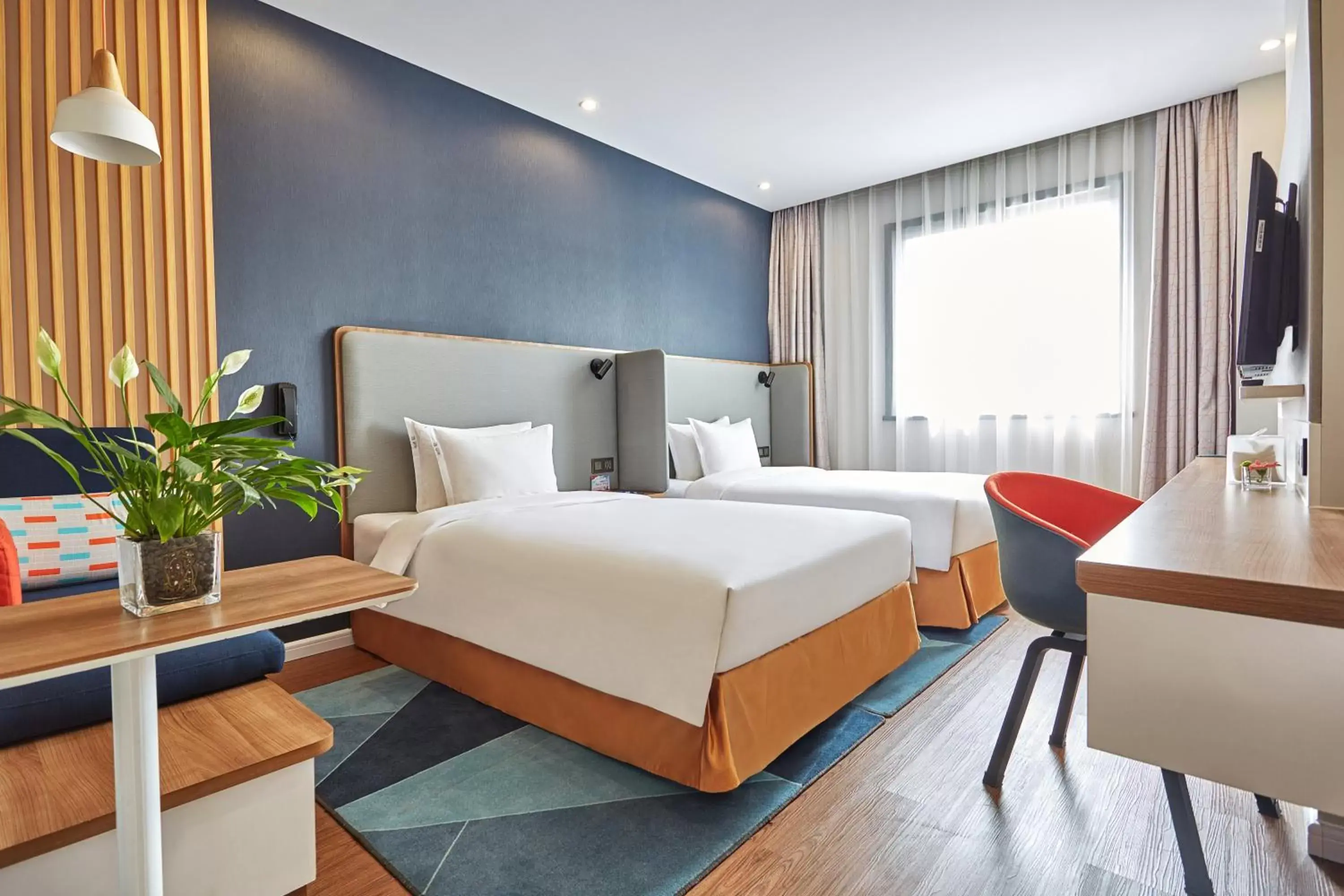 Standard Twin Room with Extra Floor Space in Holiday Inn Express Nanjing Xuanwu Lake, an IHG Hotel Standard Twin Room with Extra Floor Space in Holiday Inn Express Nanjing Xuanwu Lake, an IHG Hotel