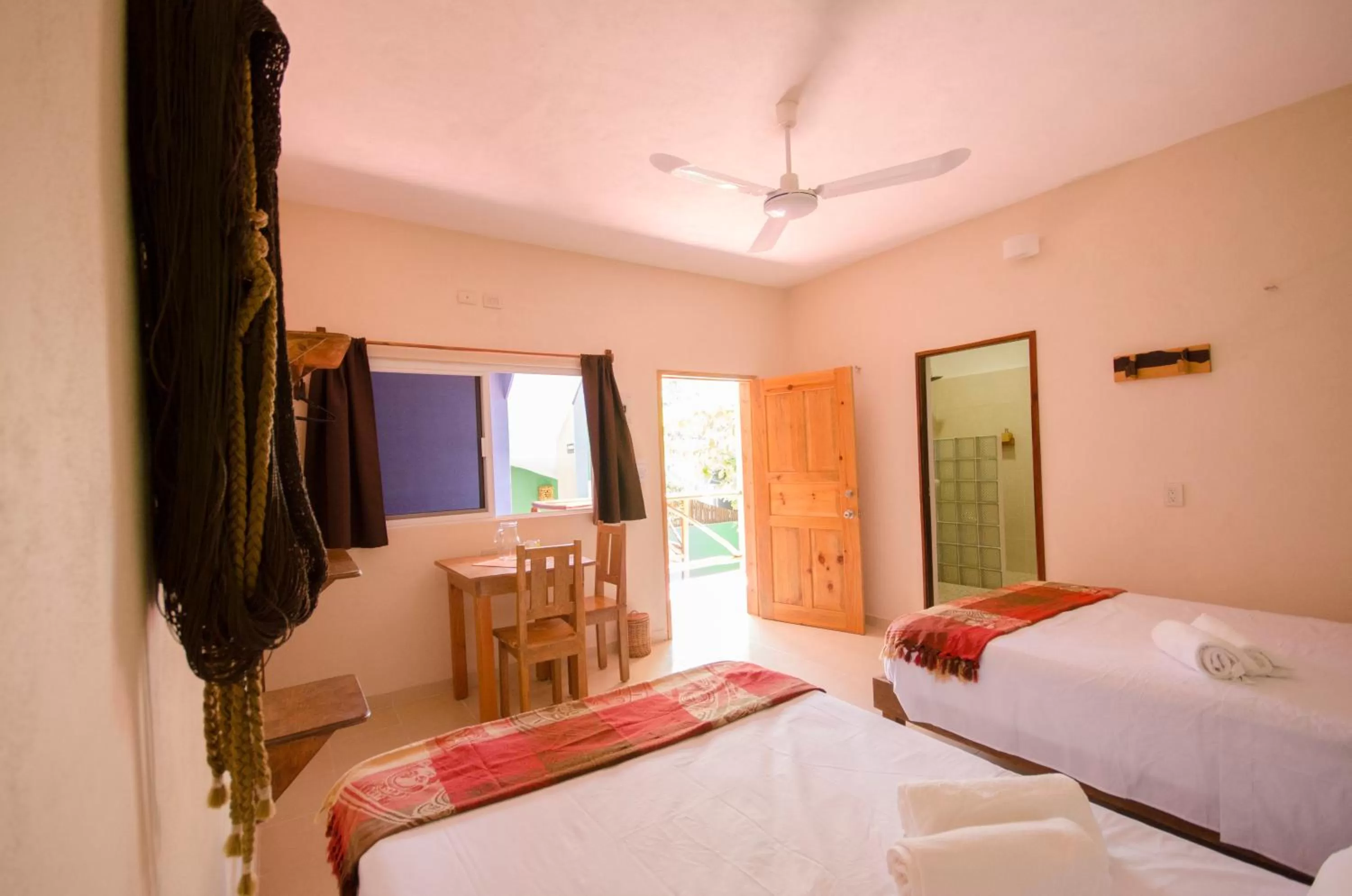 Photo of the whole room, Bed in Casa Almendro